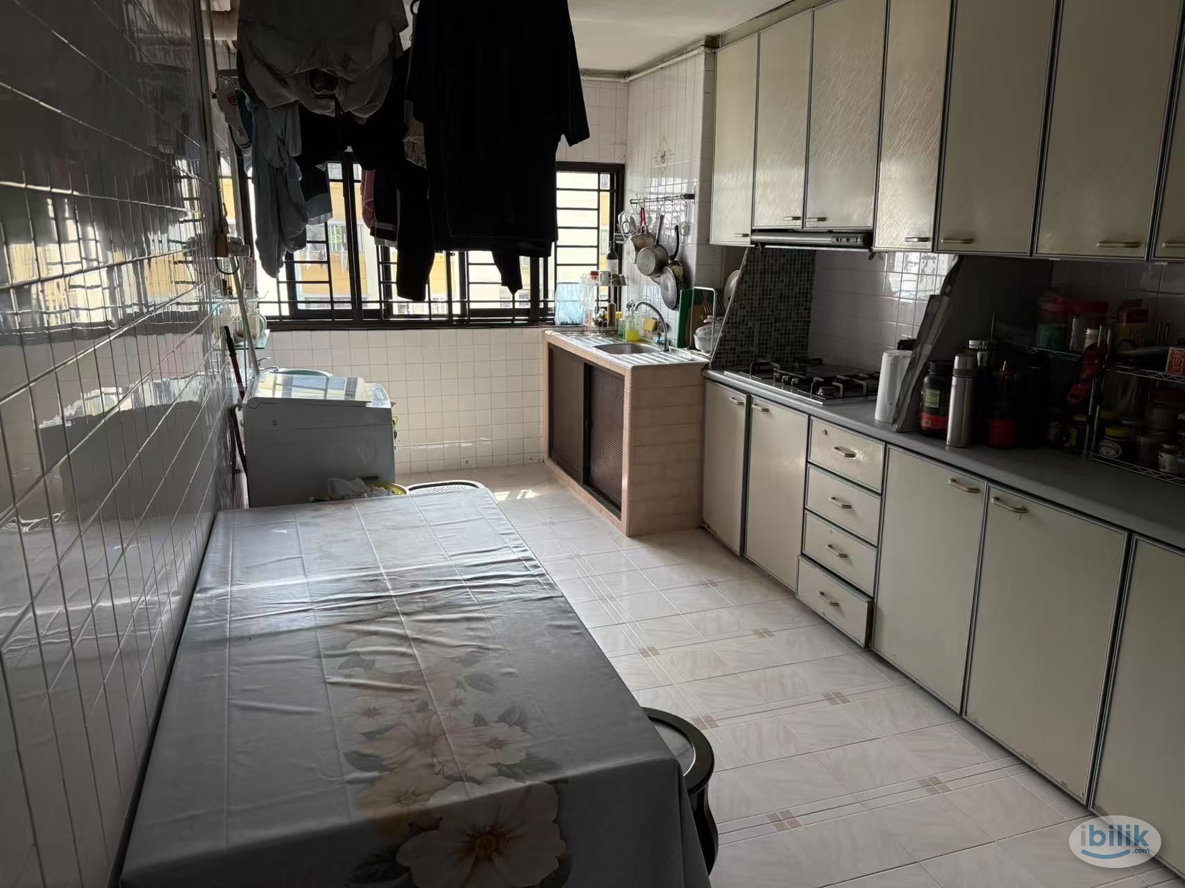 Image 3 of Single Room at Telok Blangah, Singapore - Room rental in 