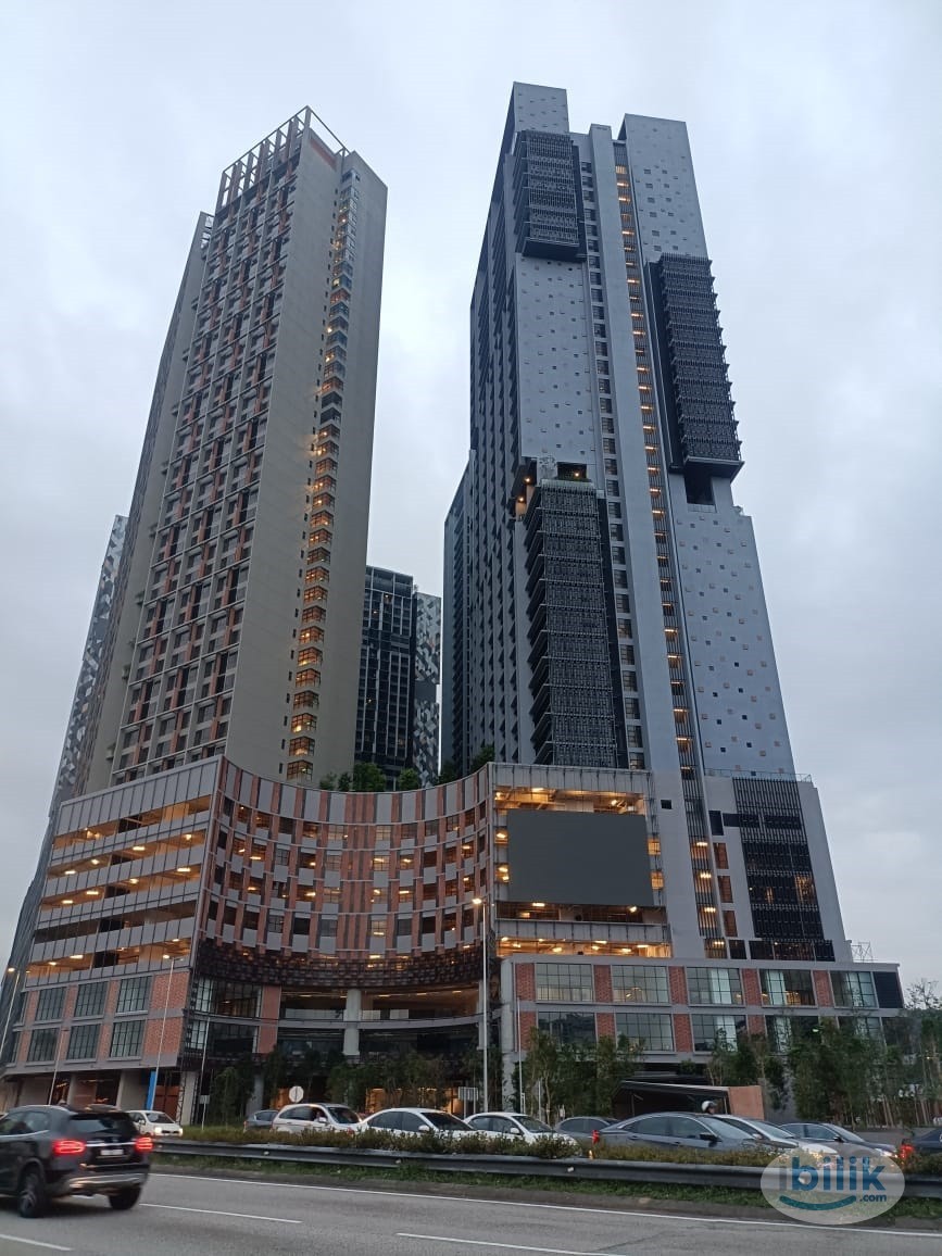 Image 2 of Female Unit Master Room at Millerz Square, No Partition Unit Dasein Academy - Room rental in 