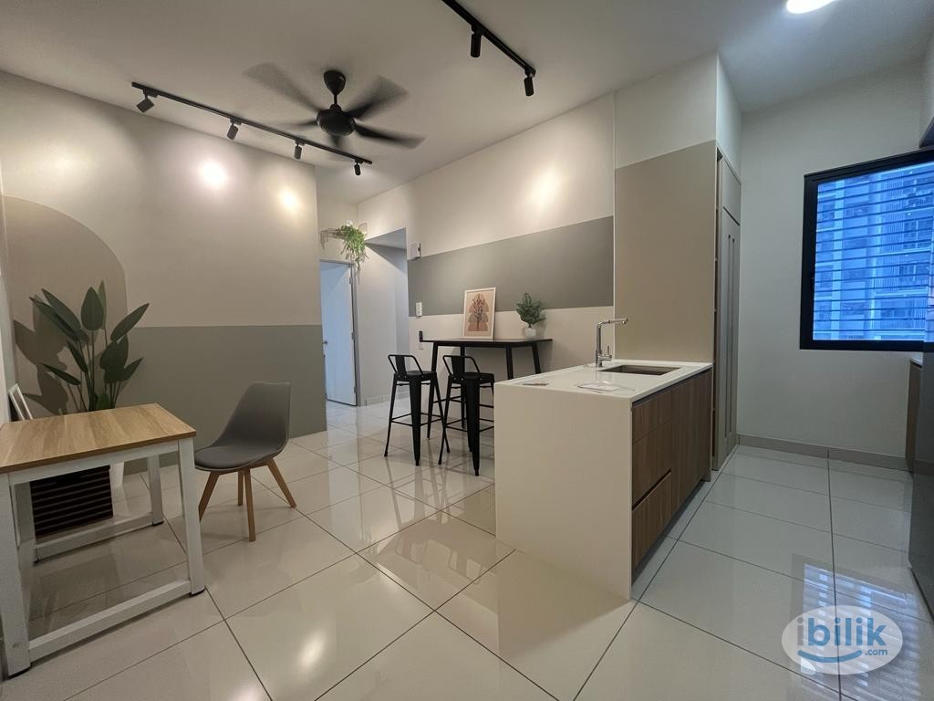 Image 1 of Female Unit Middle Room at Millerz Square, Old Klang Road - Room rental in 