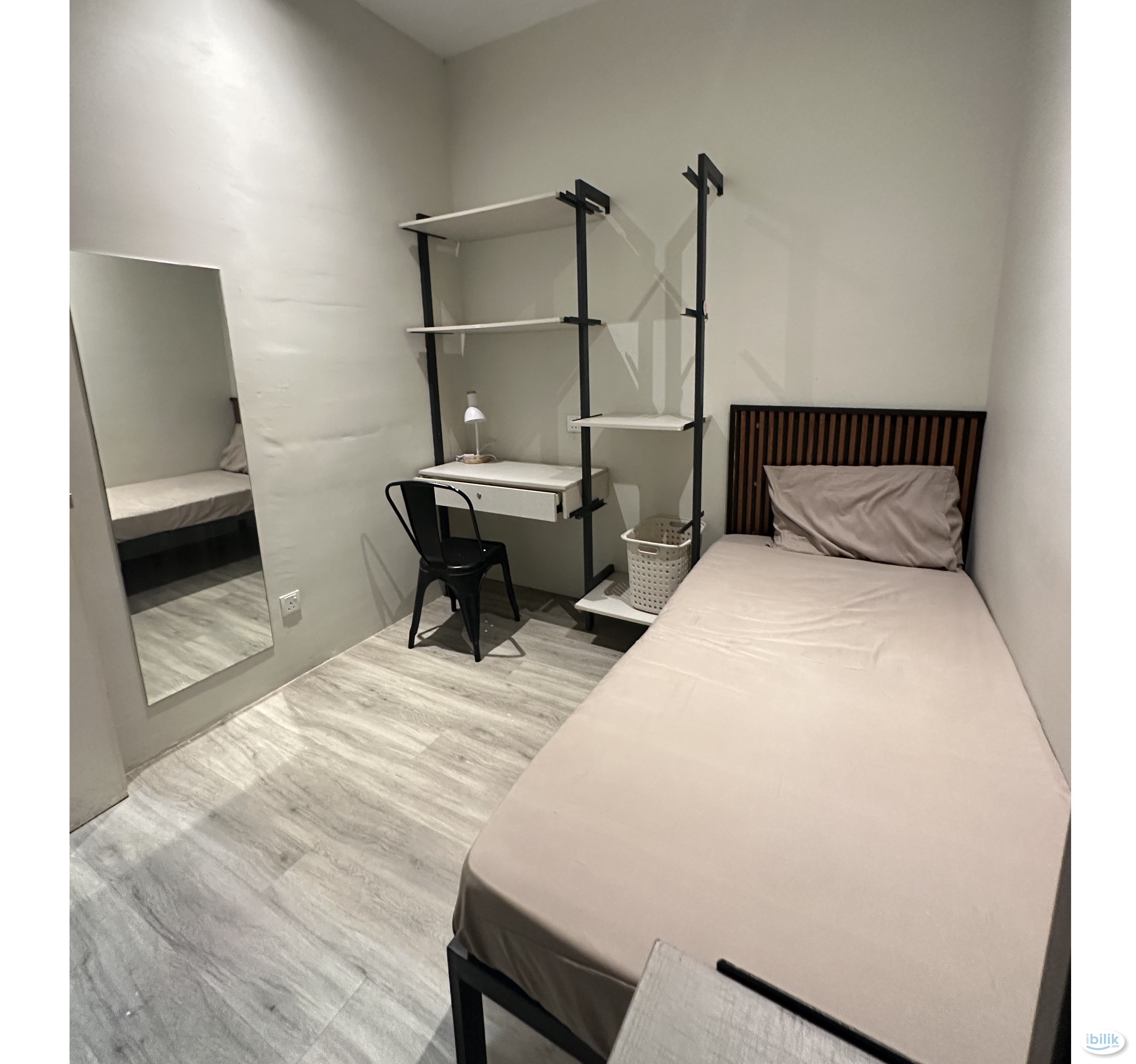 Image 1 of 🤩 MERDEKA PROMOTION , ONLY 100 🤑 MOVE IN FEE . MOVE IN IMMEDIATELY WITH ZERO DEPOSIT @ USJ ‼️ - Room rental in 