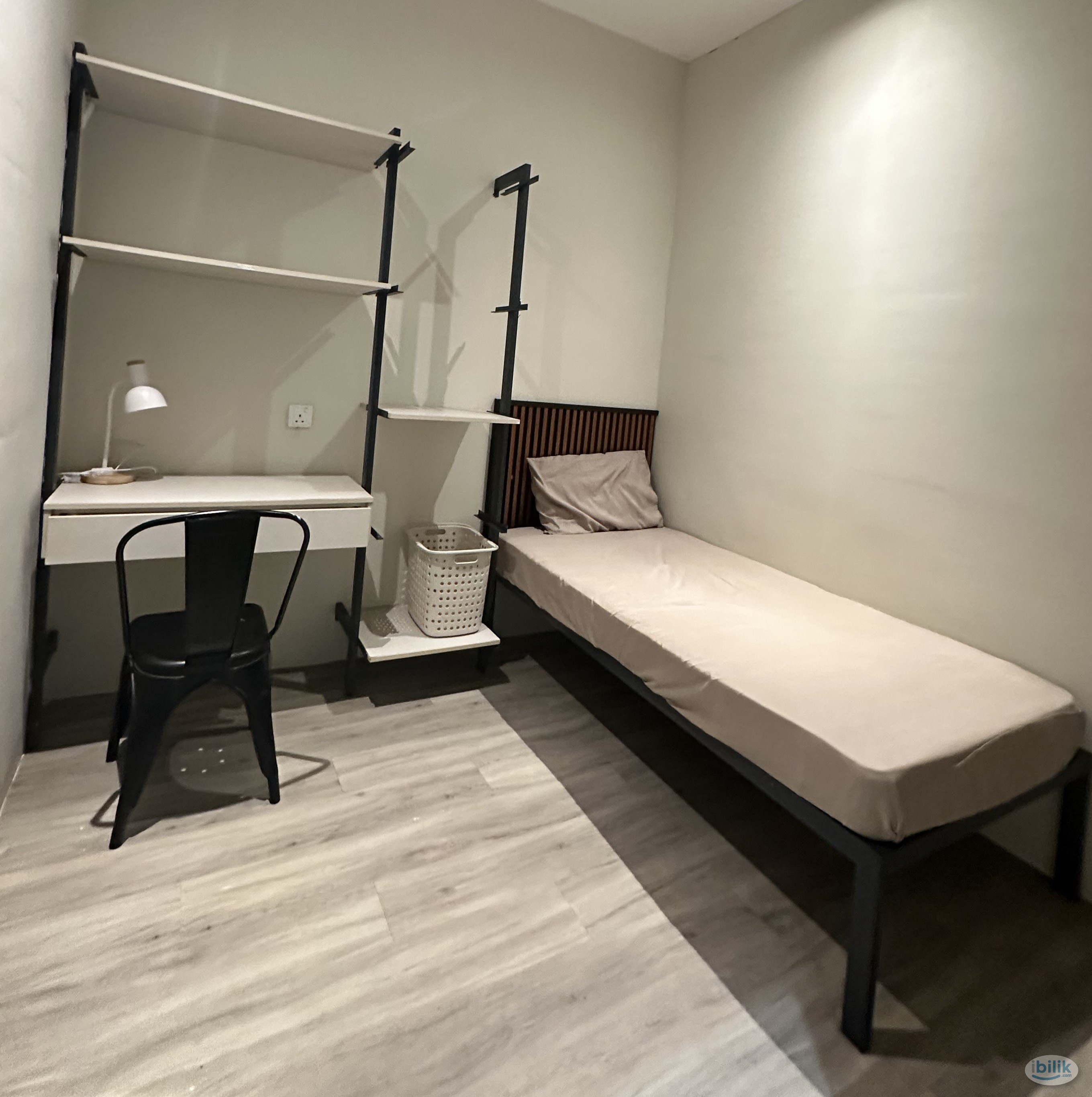 Image 2 of 🤩 MERDEKA PROMOTION , ONLY 100 🤑 MOVE IN FEE . MOVE IN IMMEDIATELY WITH ZERO DEPOSIT @ USJ ‼️ - Room rental in 