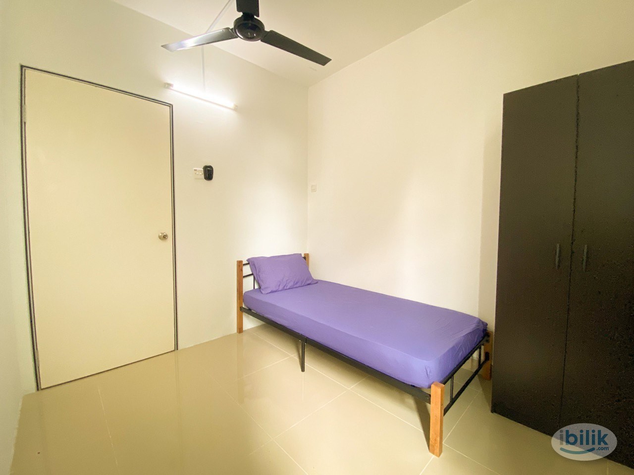 Image 1 of Middle Room at Senawang, Seremban - Room rental in 