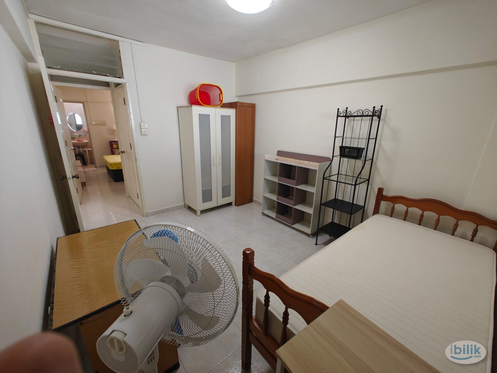 Image 2 of Quiet, clean and neat common room for rent @ Ang Mo Kio Ave 10, opposite AMK ITE. (No agent fees, direct liaise with owner) - Room rental in 