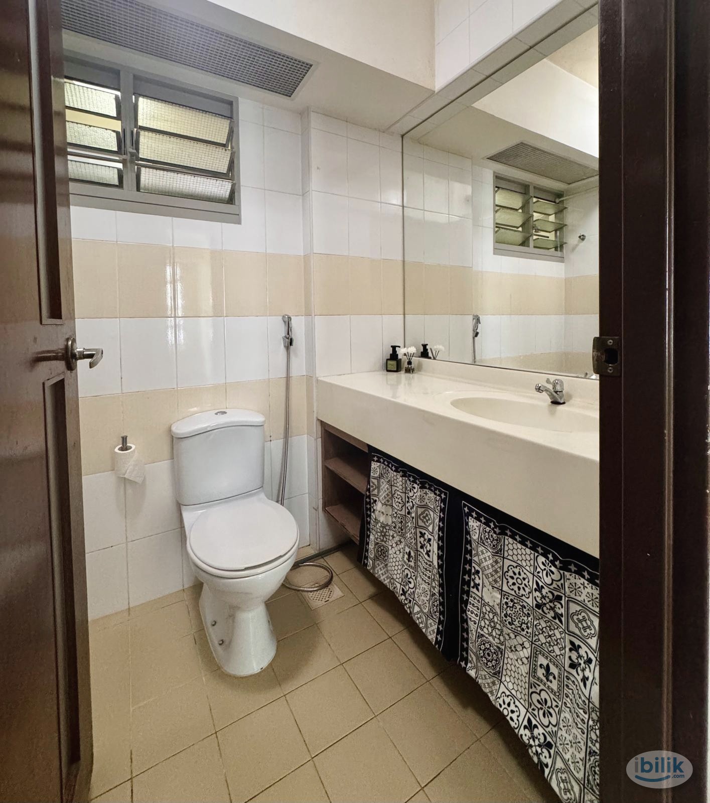 Image 4 of Middle Room at Sengkang, Singapore - Room rental in 