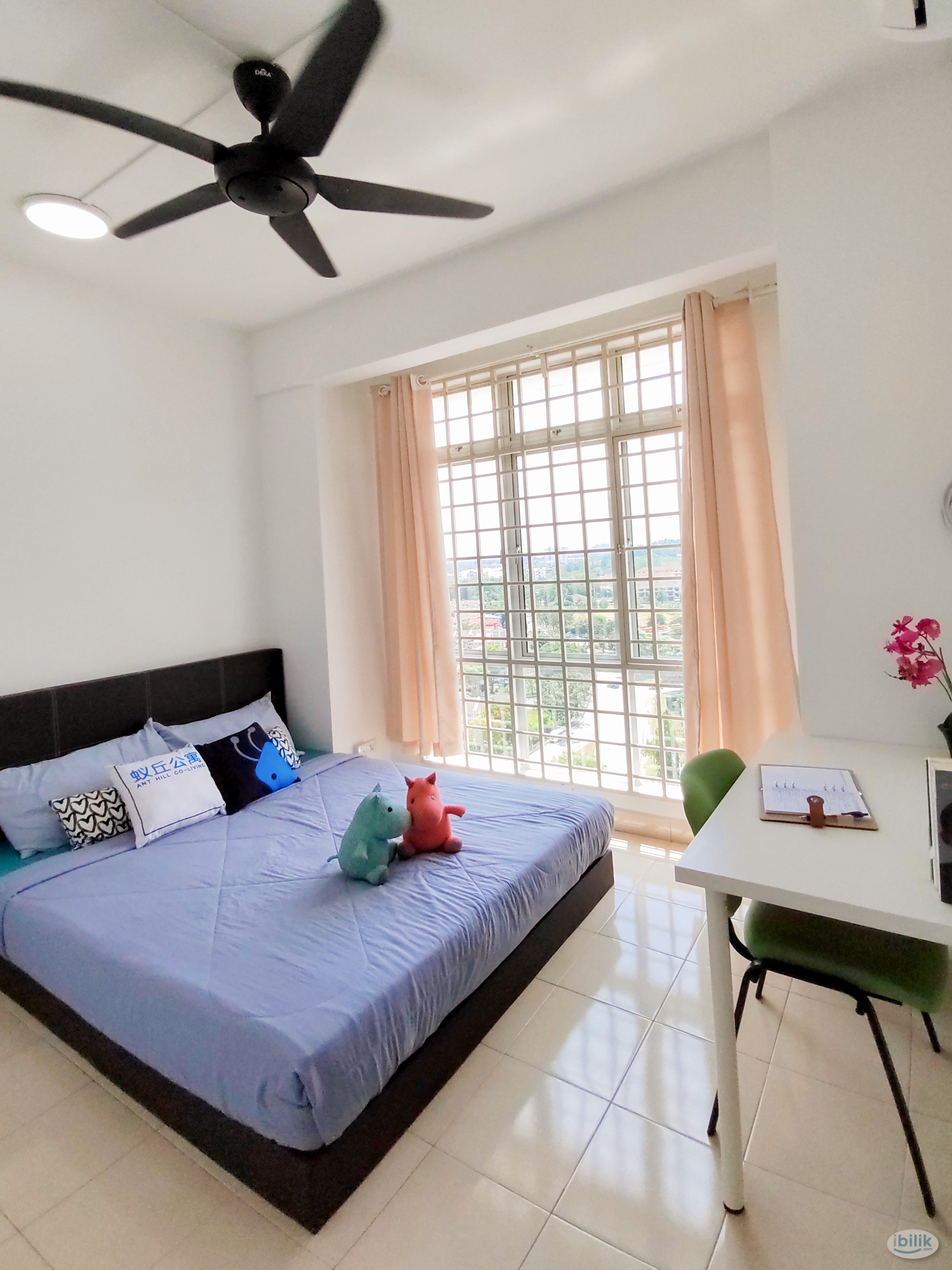 Image 1 of Near Help UNI🏫New Conditions Unit🤩Middle Queenbedroom with windows and AC located in Seri Atria Apartment - Room rental in 