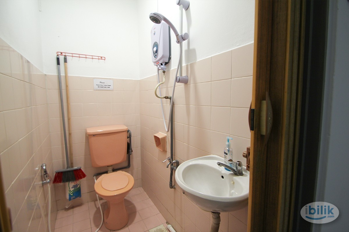 Image 5 of Near Taylor UNI🏫 Include CAR PARK🚗 and Utilities⭐ Single bedroom with windows and Ac located in PJS 7 bandar sunway - Room rental in 