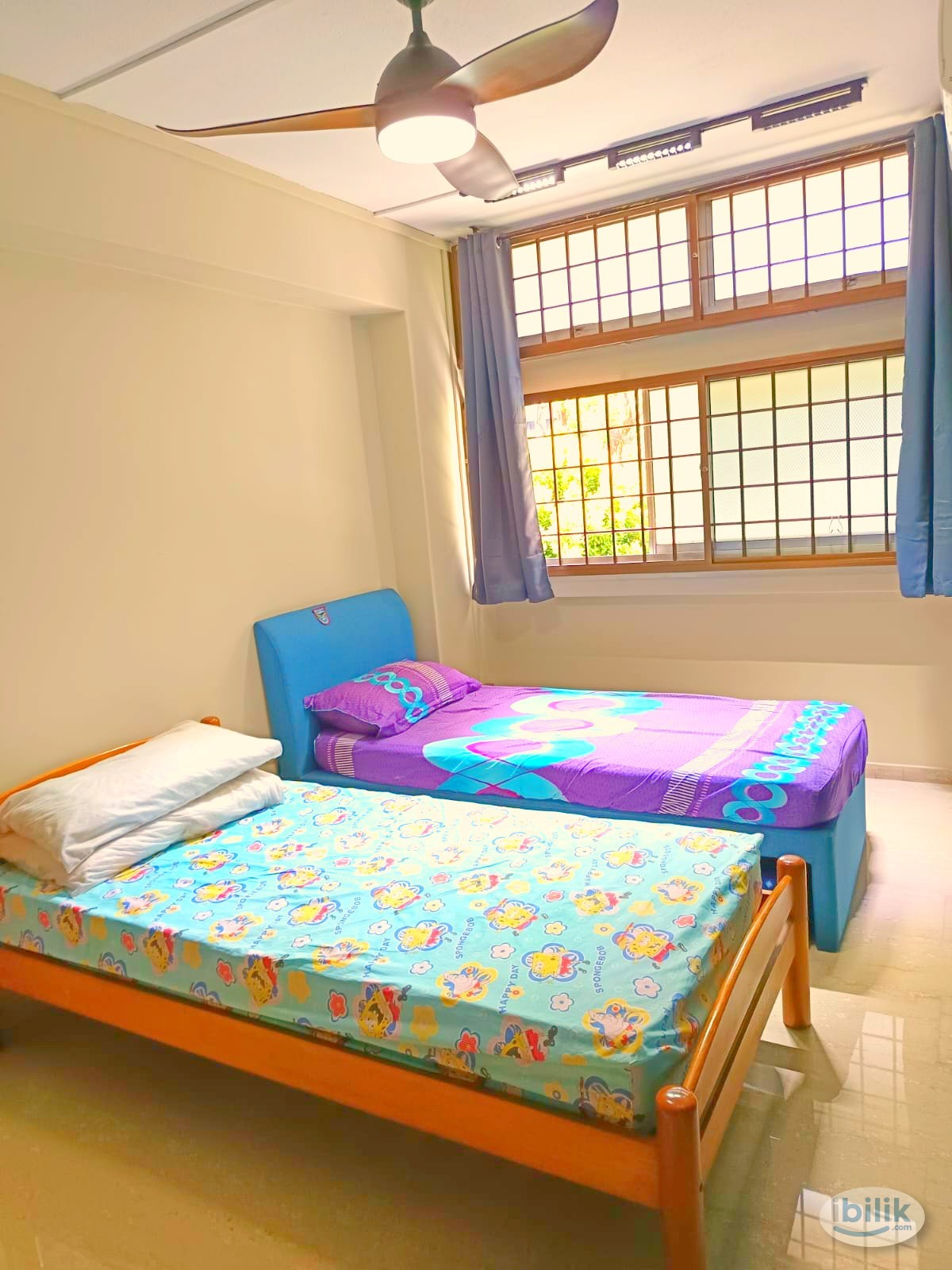 Image 1 of Room Share - Common Bedroom @ Blk 749 Yishun Street 72 - Room rental in 