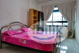 Room Rental in Singapore - Spacious Common Room for Rent in Jurong West Central - Perfect for Individuals / Couples!
