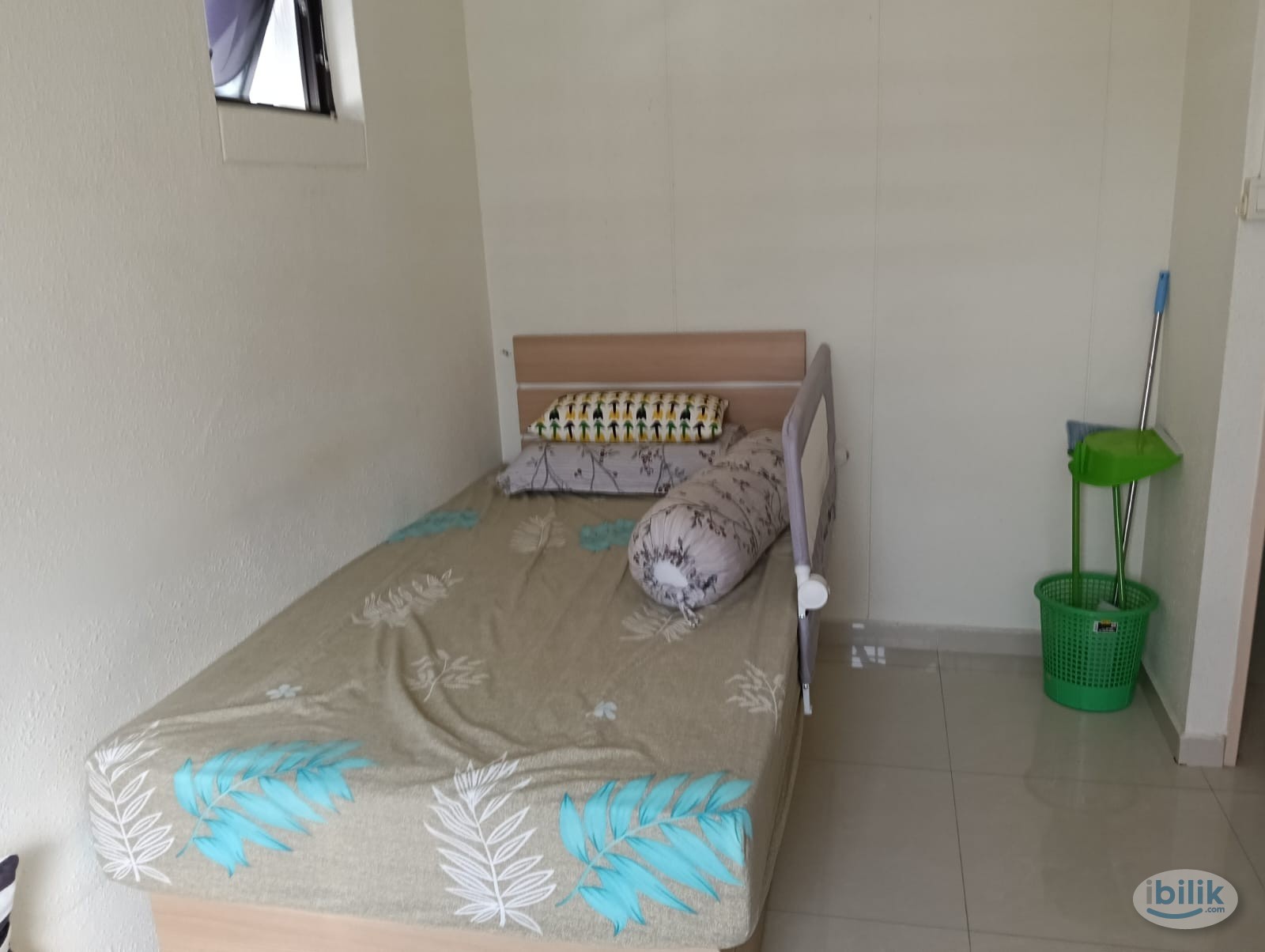 Image 1 of 732 Woodlands Circle Room for Renting - Room rental in 