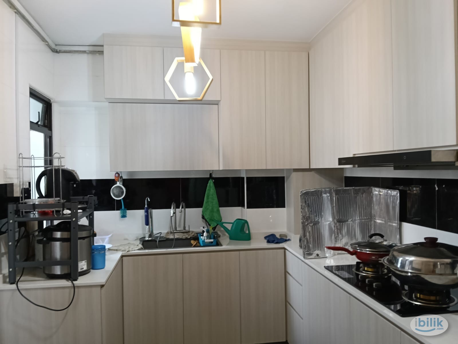 Image 3 of 732 Woodlands Circle Room for Renting - Room rental in 