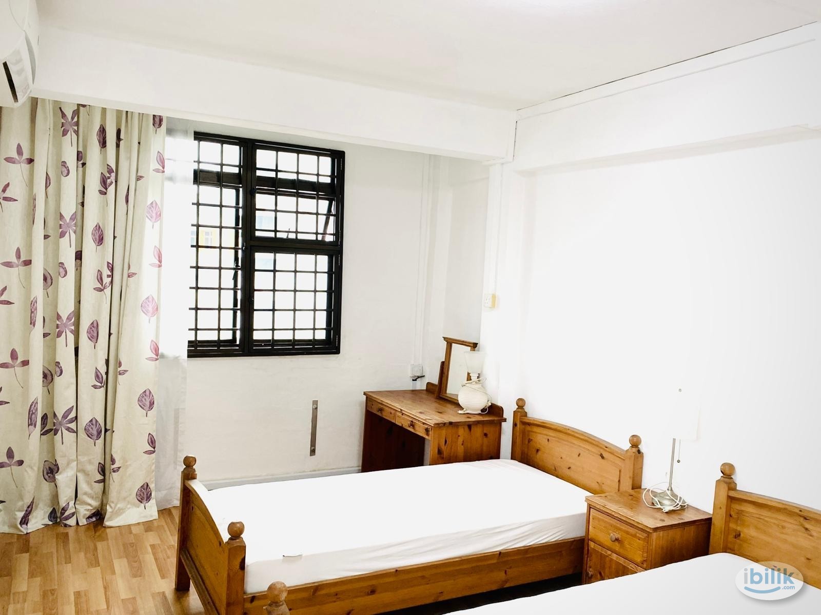 Image 3 of 3 Bedrooms with aircon - Room rental in 