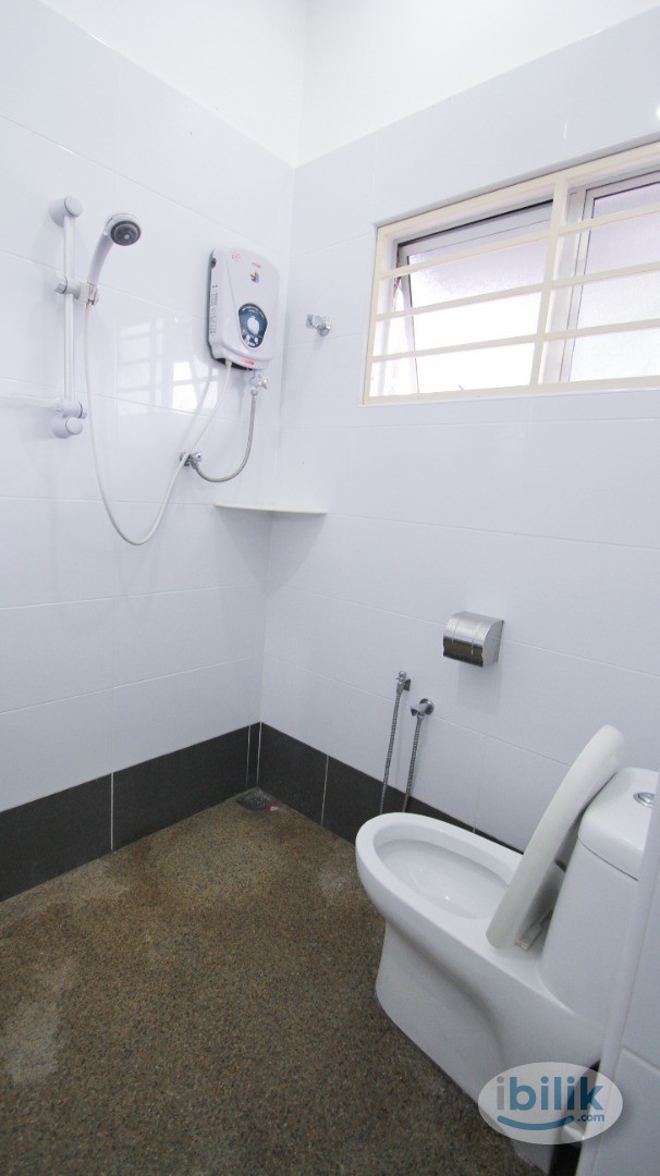 Image 5 of Fully Furnished 🤩Including Car park🚗 and Utilities ⭐ Middle Queenbedroom with AC located in Taman Aman, Petaling Jaya - Room rental in 
