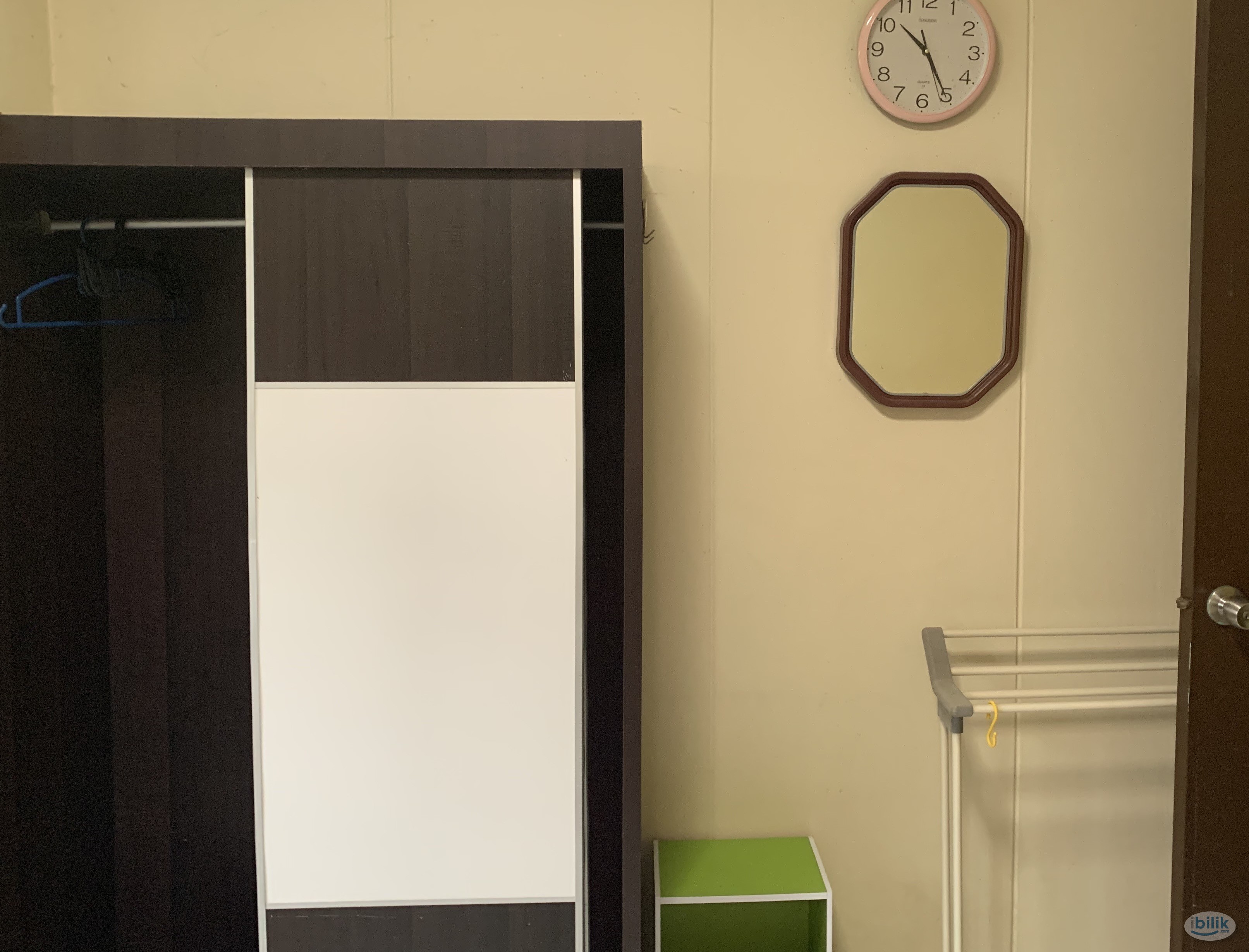 Image 3 of Middle Room at Jurong West, Jurong - Room rental in 