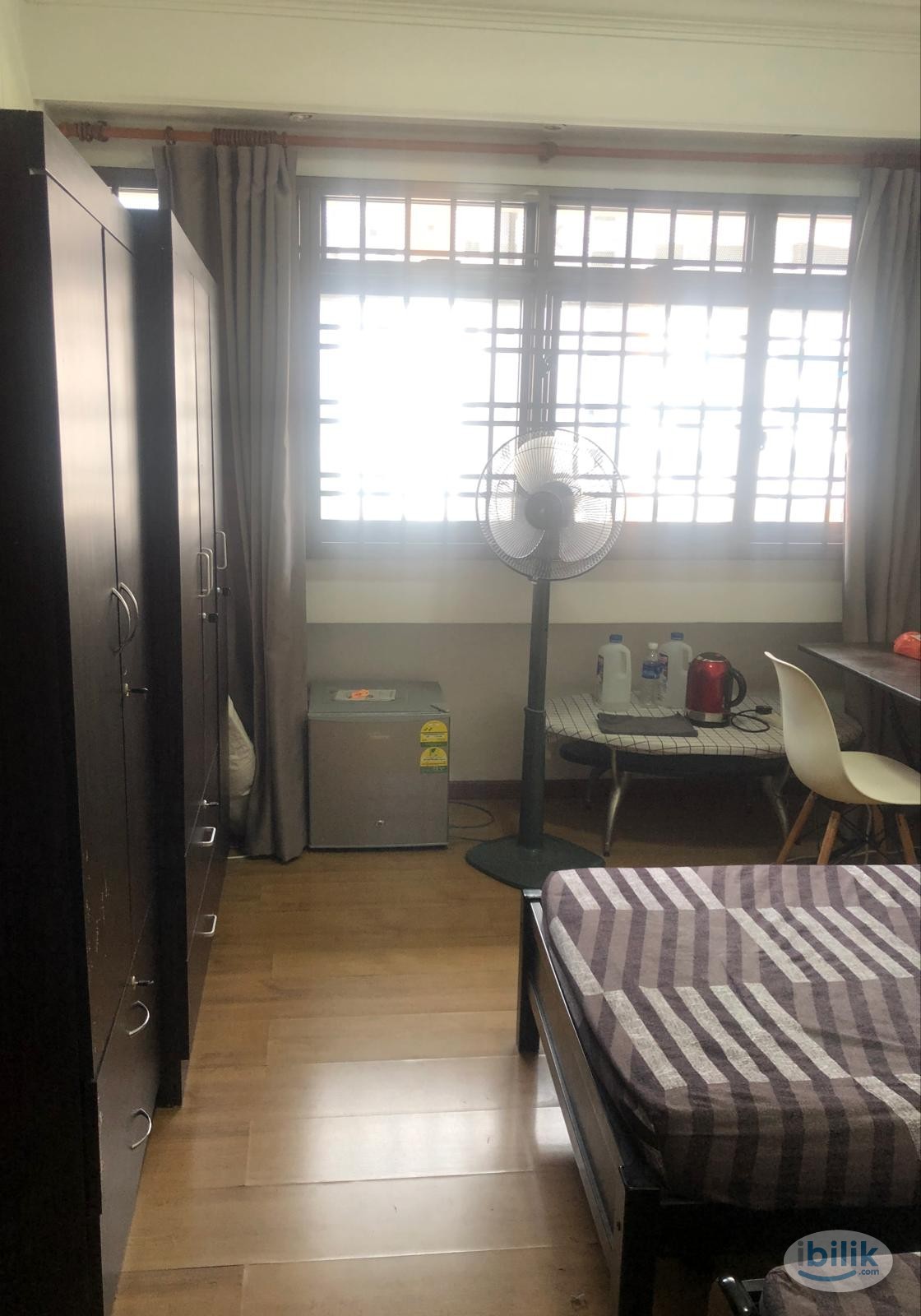 Image 1 of blk 284 jurong east toh guan road common room - Room rental in 