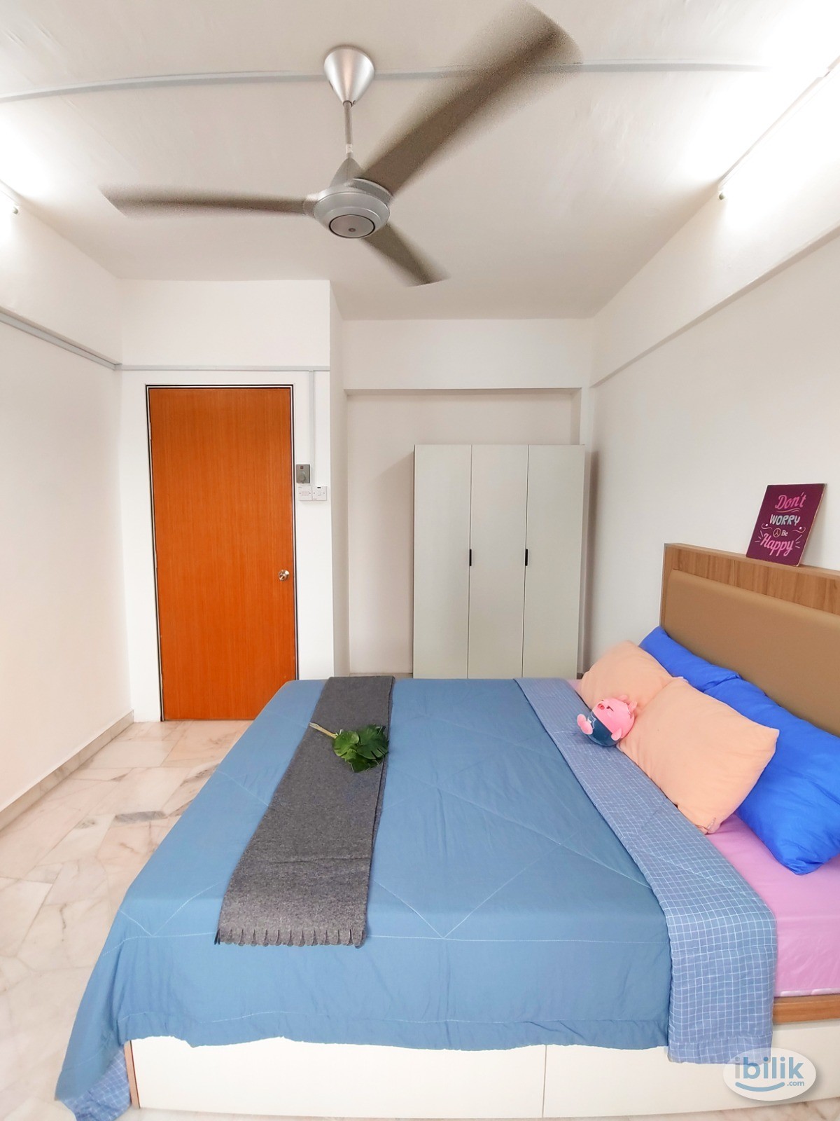 Image 1 of Queen Bed Medium Room with A/C & Window @ Taman Desa,, Cheras Near LRT ,, Midvalley - Room rental in 