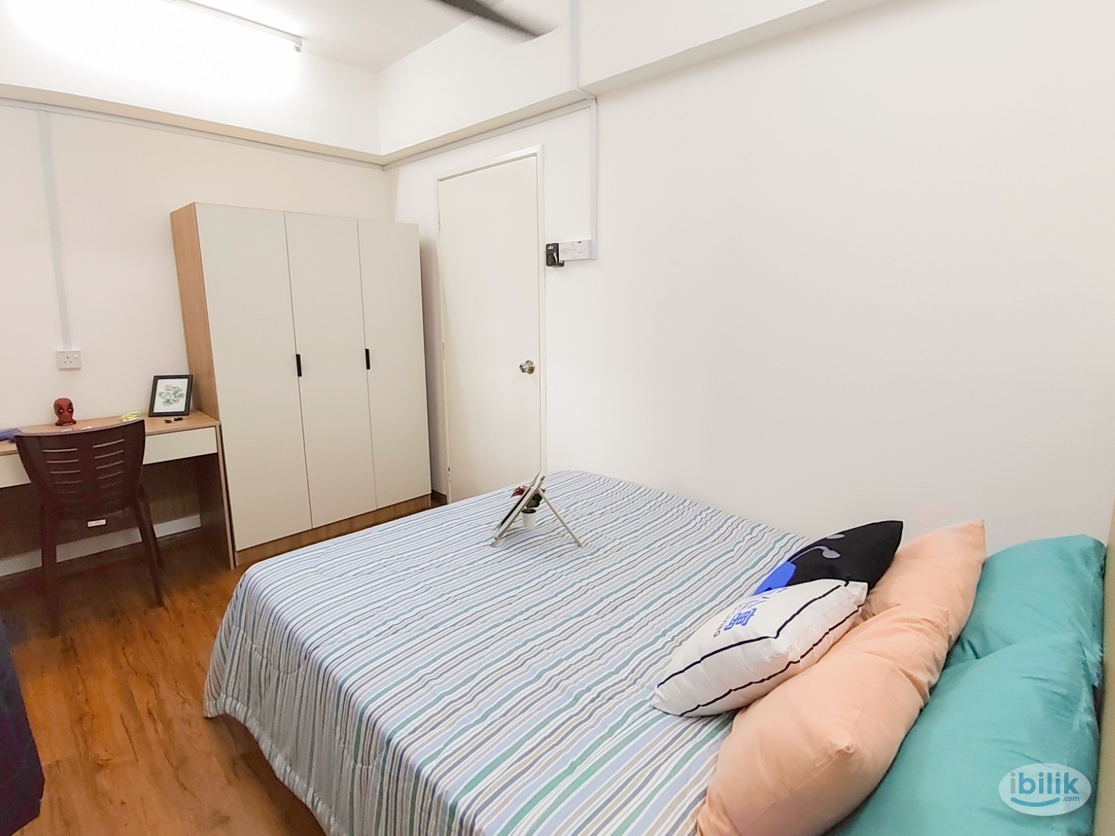 Image 2 of Queen Bed Medium Room with A/C & Window @ Taman Desa, Cheras,Near LRT,,, Midvalley - Room rental in 