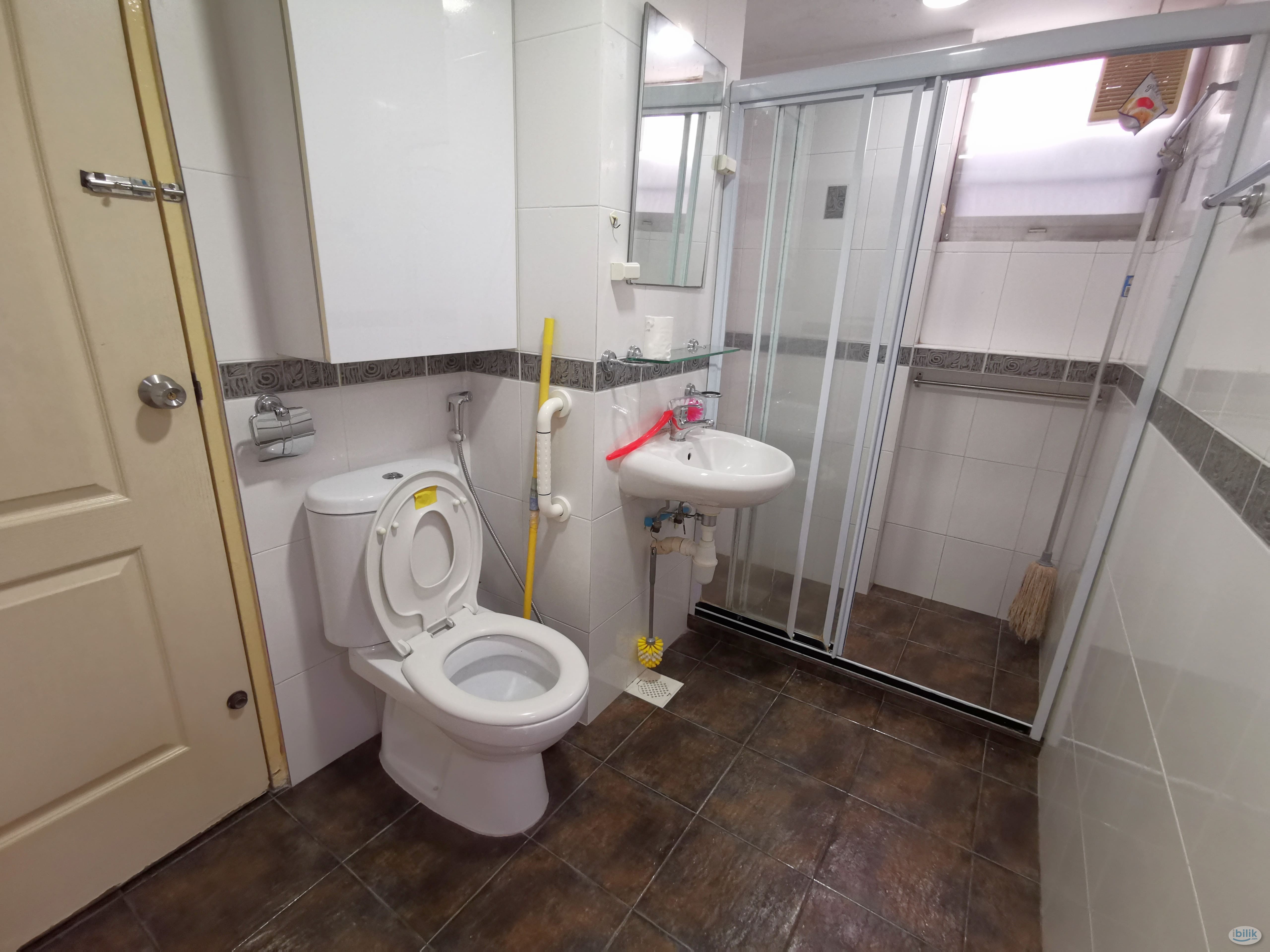 Image 3 of Single Room at Pine Grove, Holland - Room rental in 