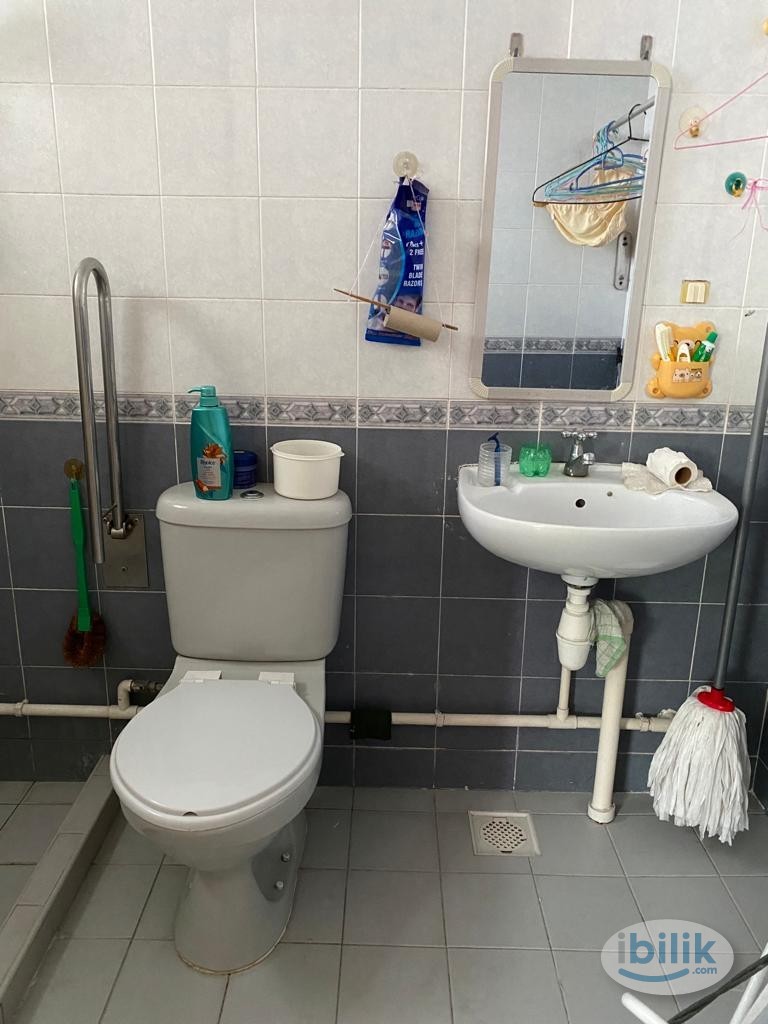 Image 4 of Master Room at Choa Chu Kang, Singapore - Room rental in 