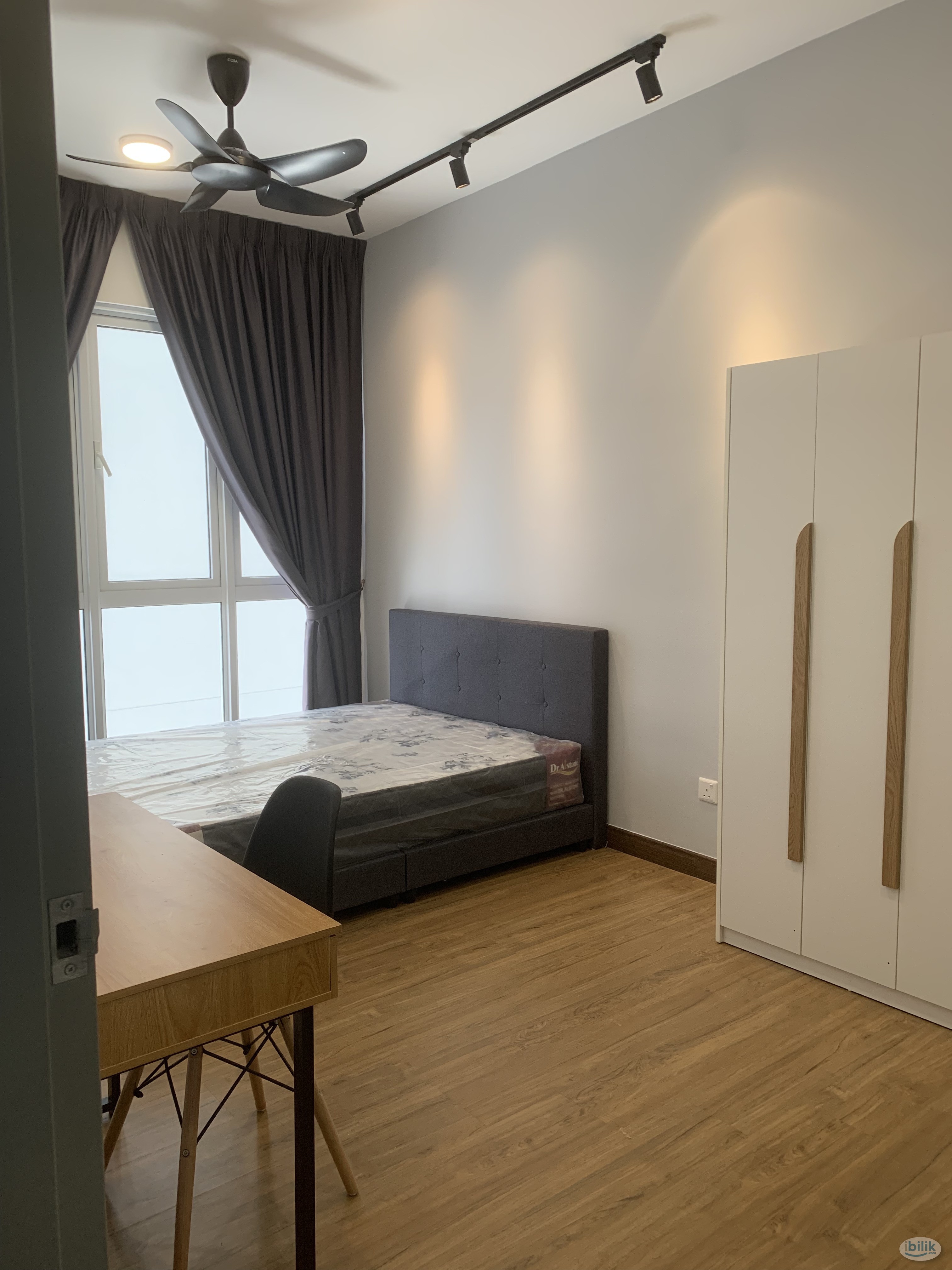 Image 3 of Middle Room at Pinnacle, Sri Petaling Jalan Radin Anum -  Rental included Utilities - Room rental in 