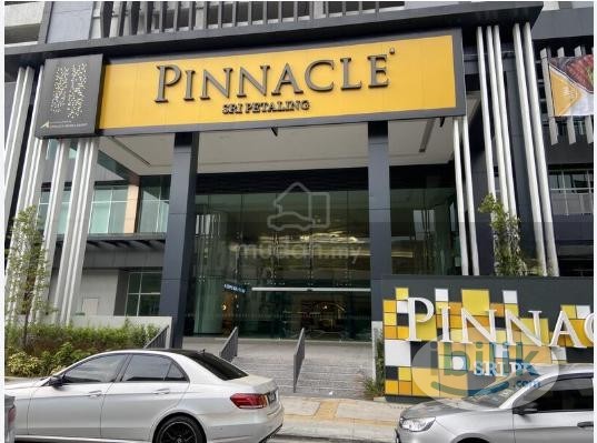 Image 4 of Middle Room at Pinnacle, Sri Petaling Jalan Radin Anum -  Rental included Utilities - Room rental in 