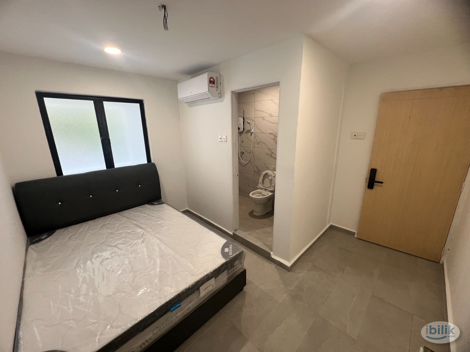 Image 2 of Master Room at Old Klang Road, Kuala Lumpur - Room rental in 