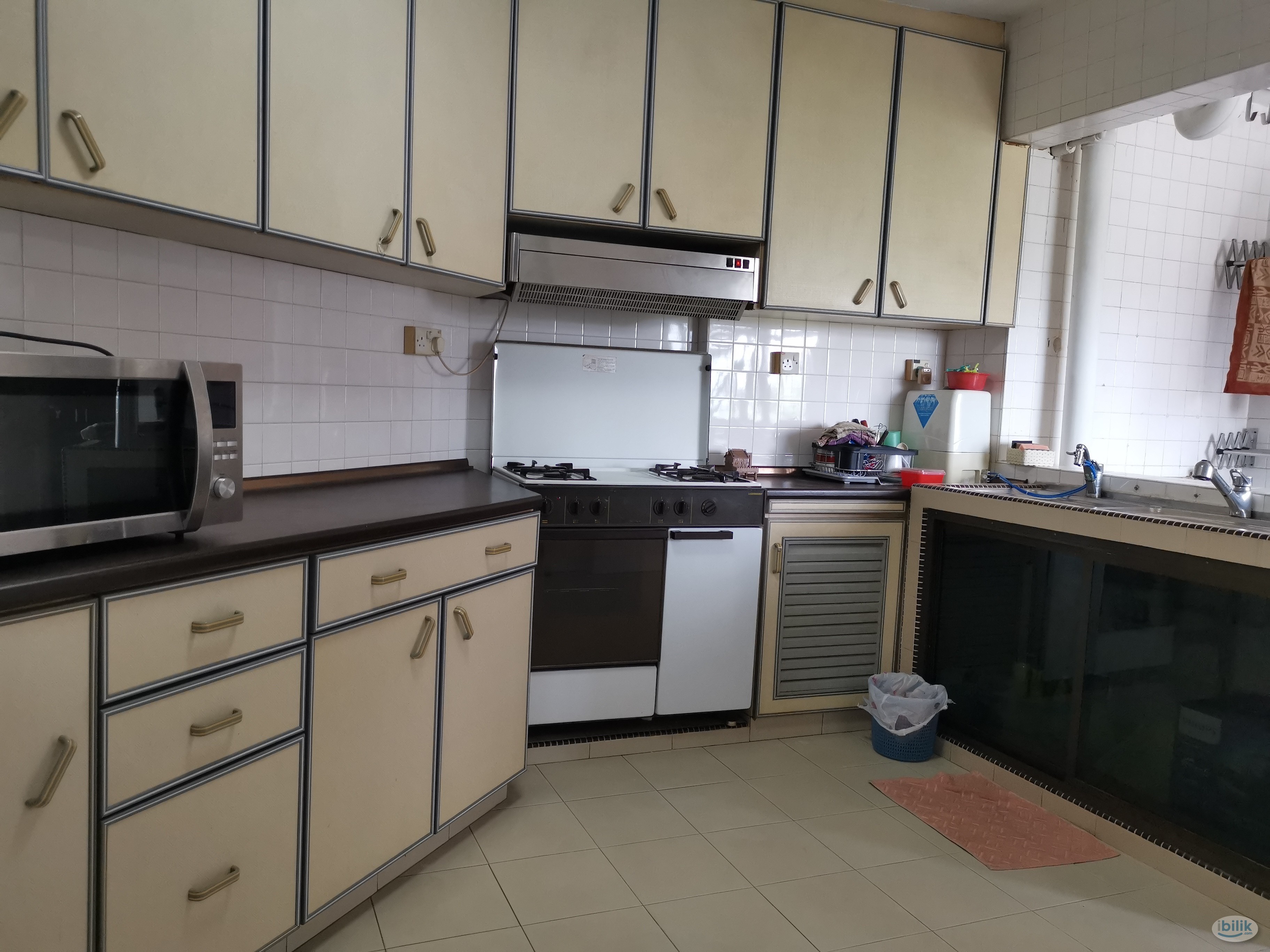 Image 1 of Master Room at Braddell View, Toa Payoh - Room rental in 