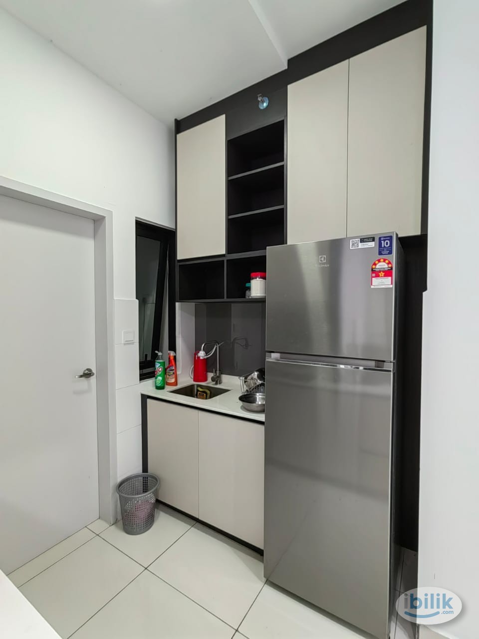 Image 5 of [MALE] - MEDIUM ROOM - Room rental in 