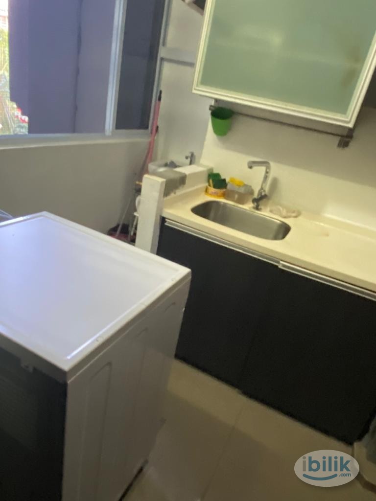 Image 3 of Room For Rent - River Valley - Room rental in 