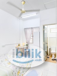 Room Rental in Malaysia - 🛁 𝗣𝗿𝗶𝘃𝗮𝘁𝗲 𝗕𝗮𝘁𝗵𝗿𝗼𝗼𝗺 ** 🧕🏼‍♀️𝗙𝗲𝗺𝗮𝗹𝗲 𝗠𝘂𝘀𝗹𝗶𝗺 𝗨𝗻𝗶𝘁 ** 🚗 𝗙𝗿𝗲𝗲 𝗣𝗮𝗿𝗸𝗶𝗻𝗴