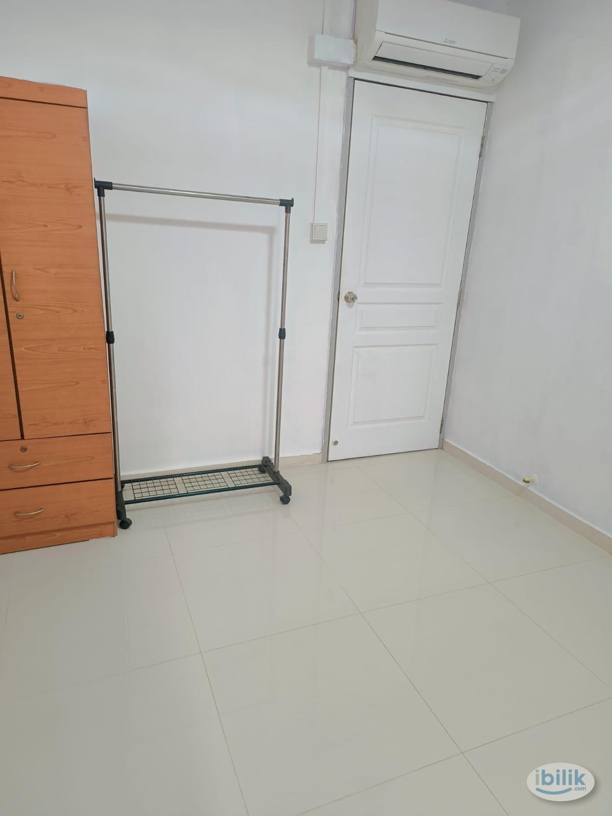 Image 3 of Blk 945 Jurong West st 91 common room - Room rental in 