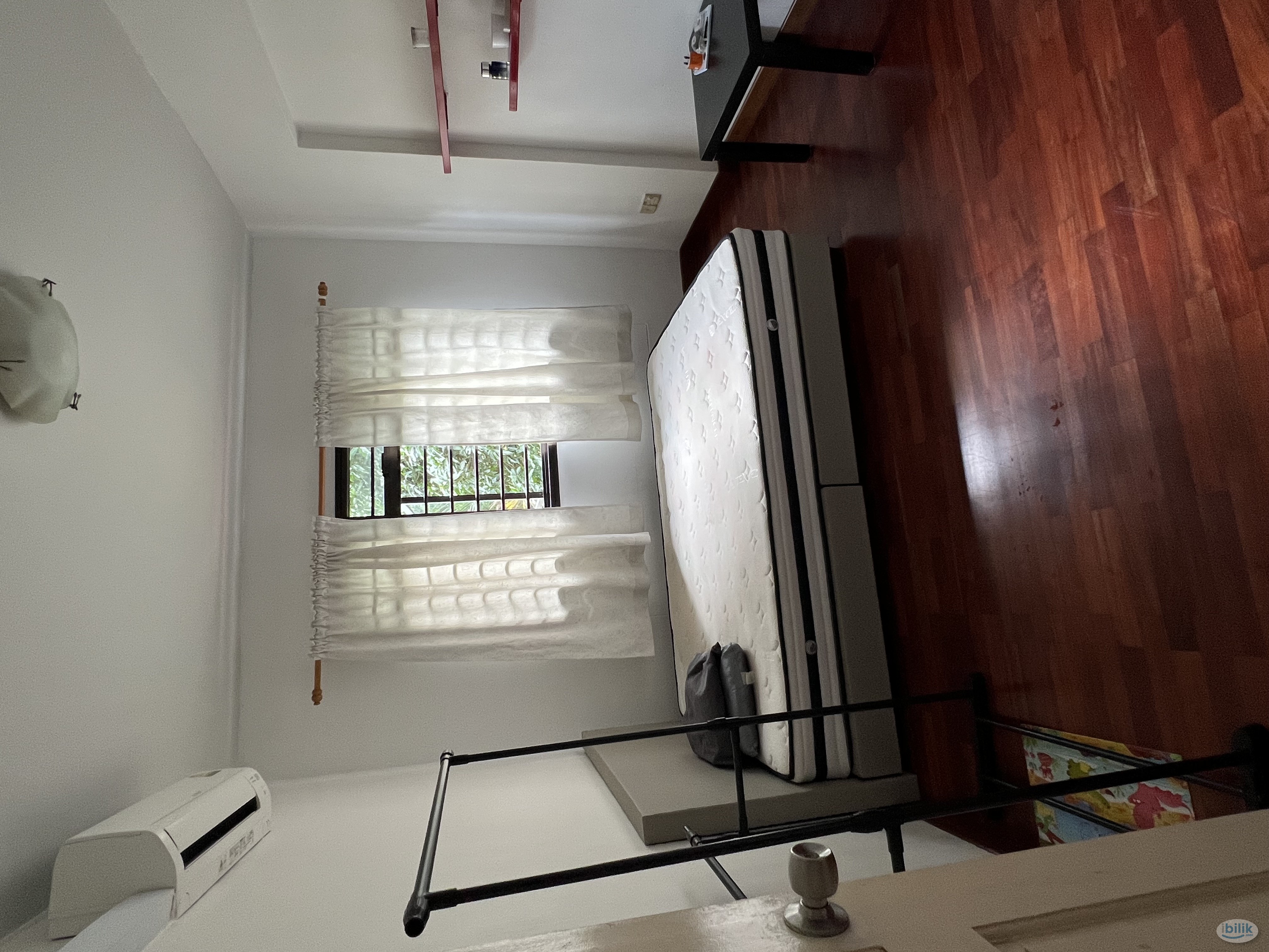 Image 2 of Middle Room at Choa Chu Kang, Singapore - Room rental in 