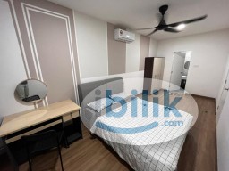Room Rental in Selangor - Female Unit👧🏻Walking distance to LRT🚆New Rennovation✅Master king bedroom with private bathroom located at Ara Tre, Ara damansara