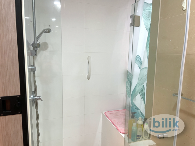 Image 4 of Single Room at Trevista, Toa Payoh - Room rental in 