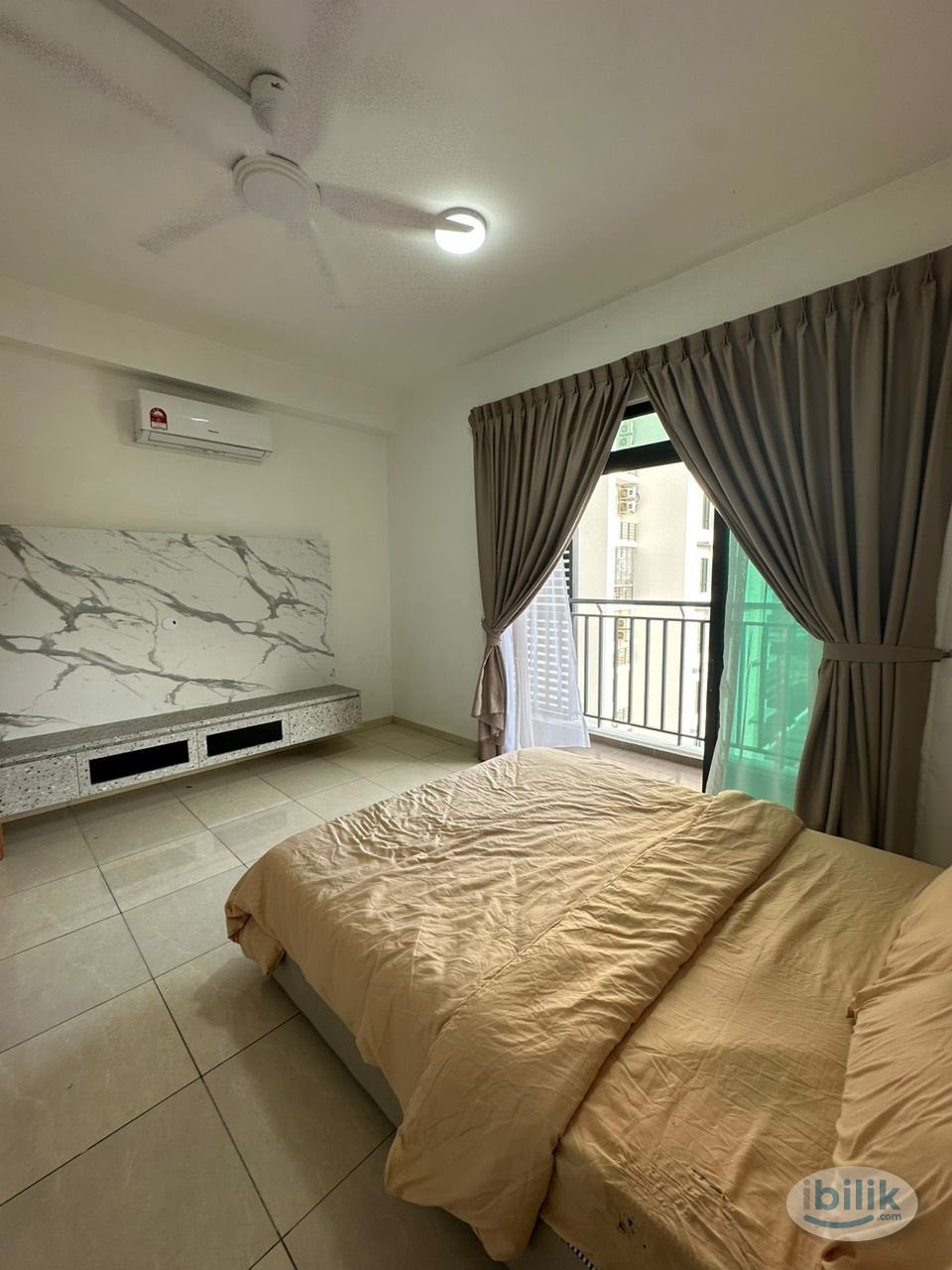 Image 2 of Sky Breeze/ Bukit indah/ Room for rent / RM1100 / 8 minit walk to Aeon / near to Tuaslink / Medini / Nusajaya - Room rental in 