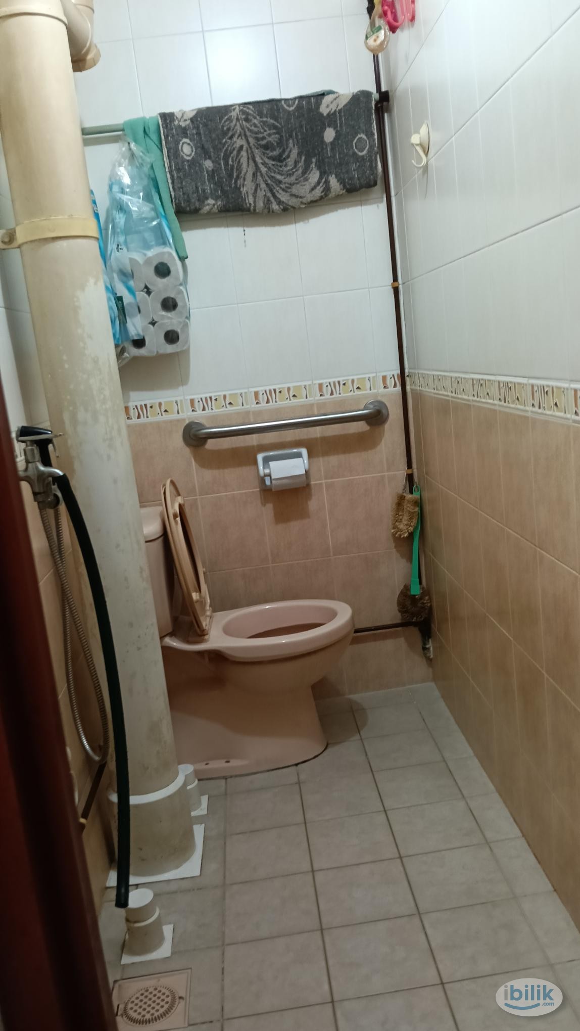 Image 1 of Male sharing @ Blk 28 Jalan Bukit Merah - Room rental in 