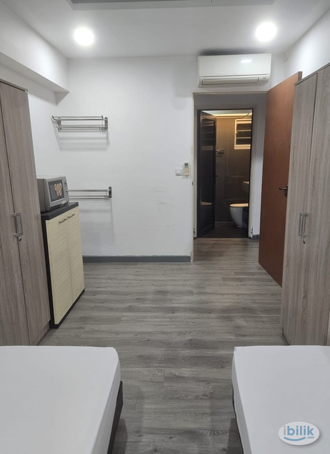 Image 2 of Common Room at Woodlands Crescent ( Indian Female Tenant Only ) - Room rental in 