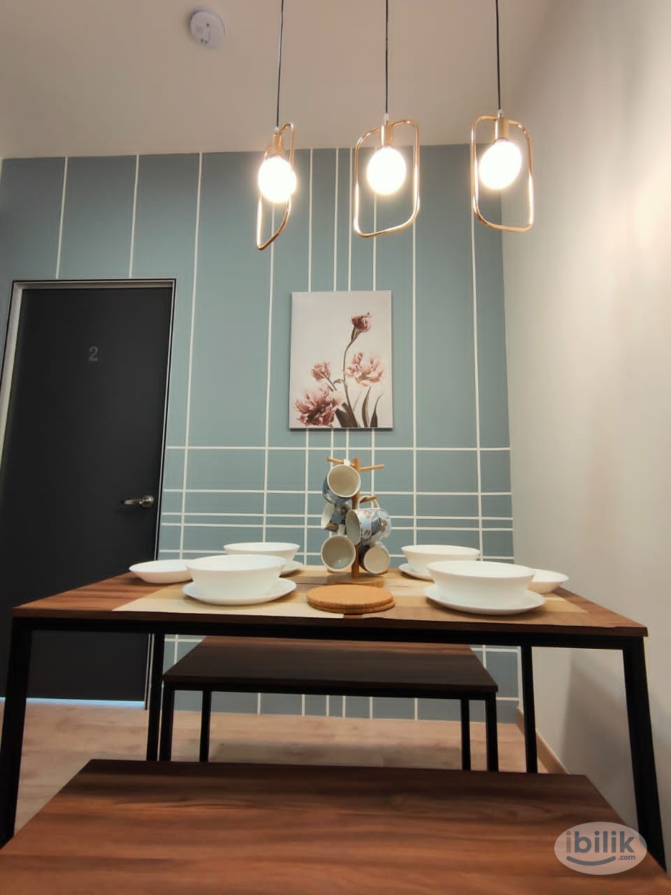 Image 1 of MIDDLE ROOM EMPORIS [FEMALE UNIT] - Room rental in 