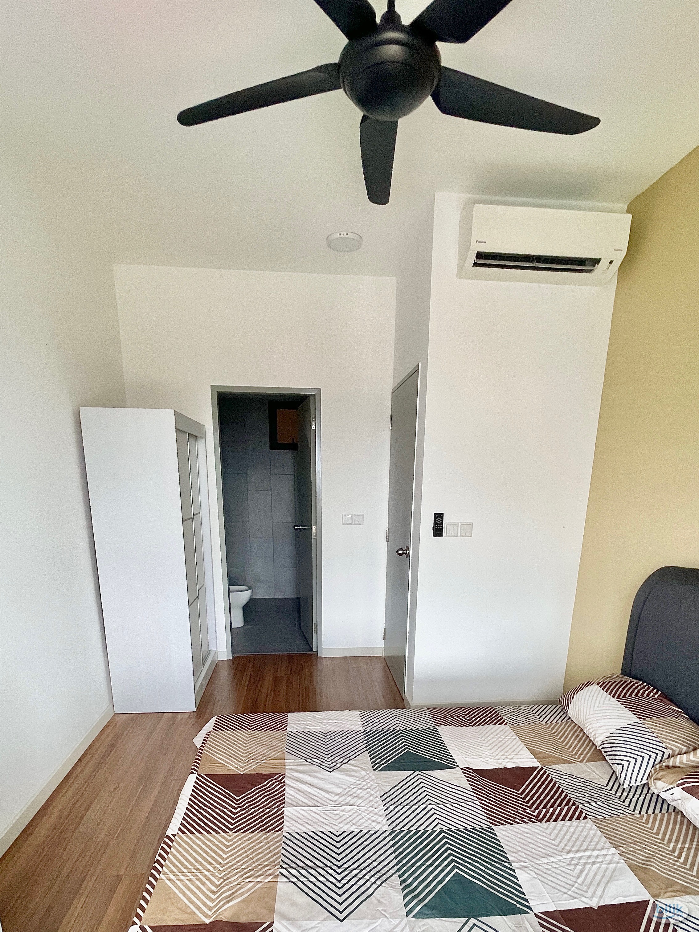 Image 2 of 5 MINS WALK TO MRT/LRT MALURI🚇Master Room at M Vertica KL City Residences, Cheras - Room rental in 