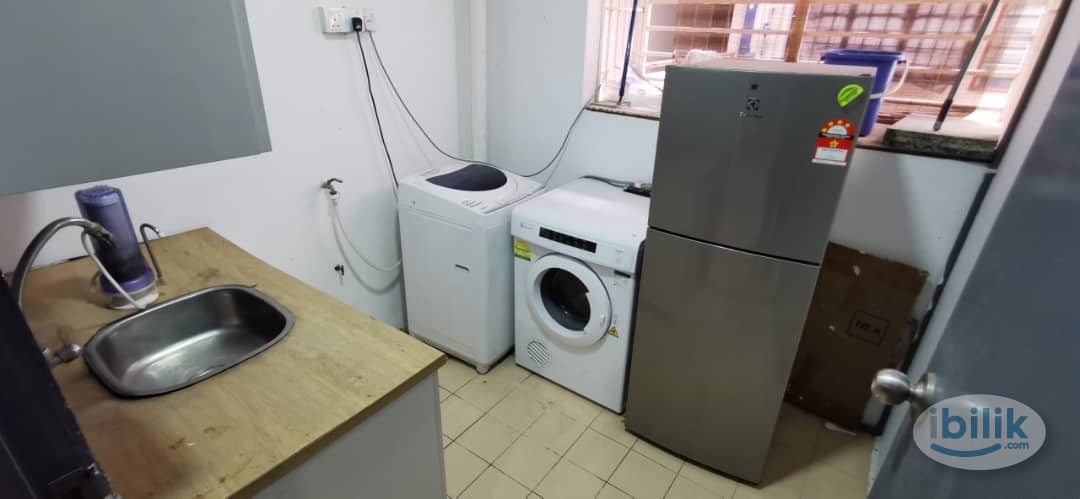 Image 3 of 🌟 Female Unit Subang Bestari: Full Furnished Single Room for Rent 🌟 - Room rental in 