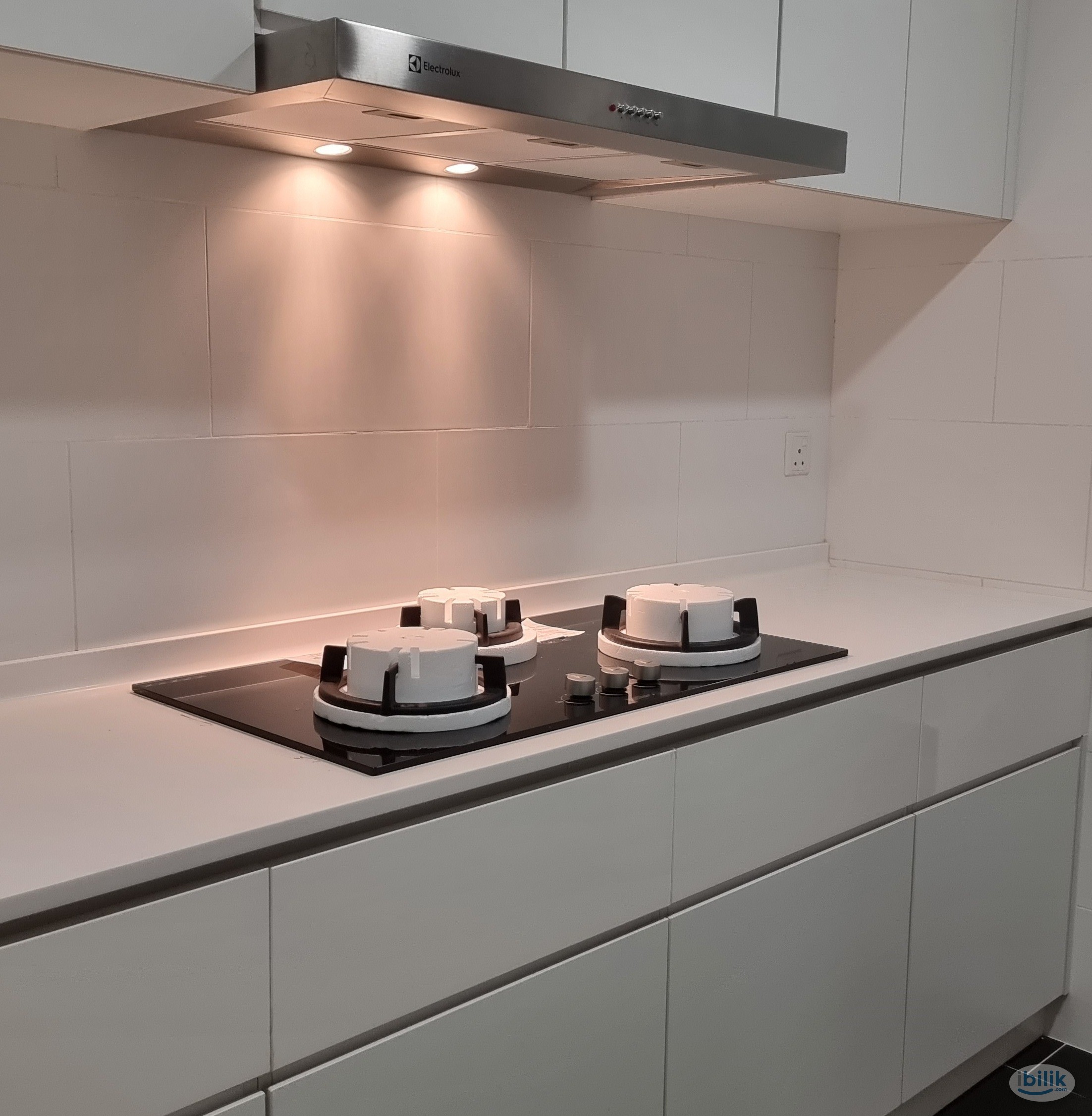 Image 3 of 🏠 Full Furnished Medium Room at SQWHERE Sg Buloh - FREE Internet & Utilities 🌟 - Room rental in 