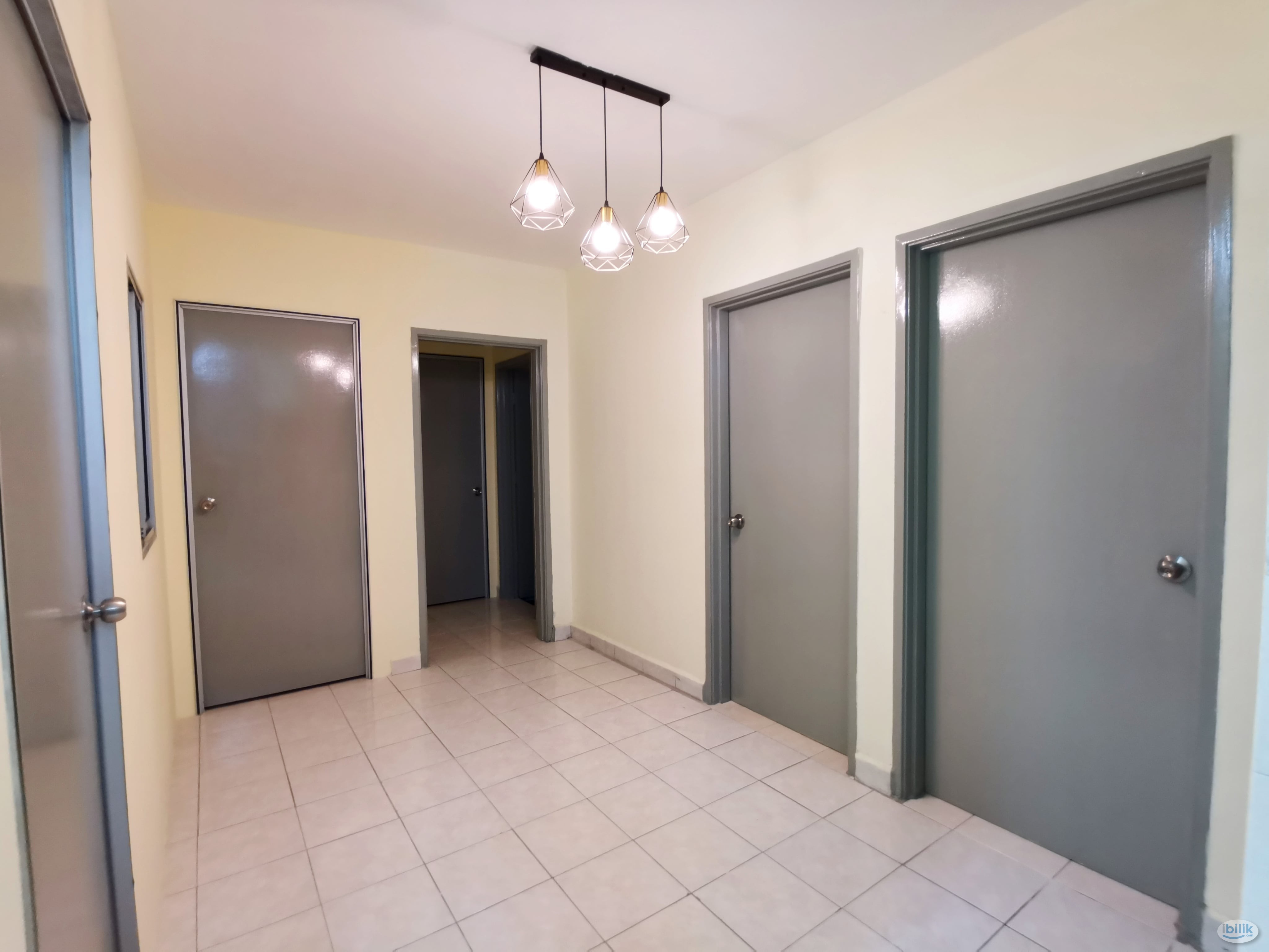 Image 2 of 🚶‍♀️Walking Distance to Bus Stop⭐ NEWLY RENOVATED 🔥Single Room at Flora Damansara, Damansara Perdana - Room rental in 