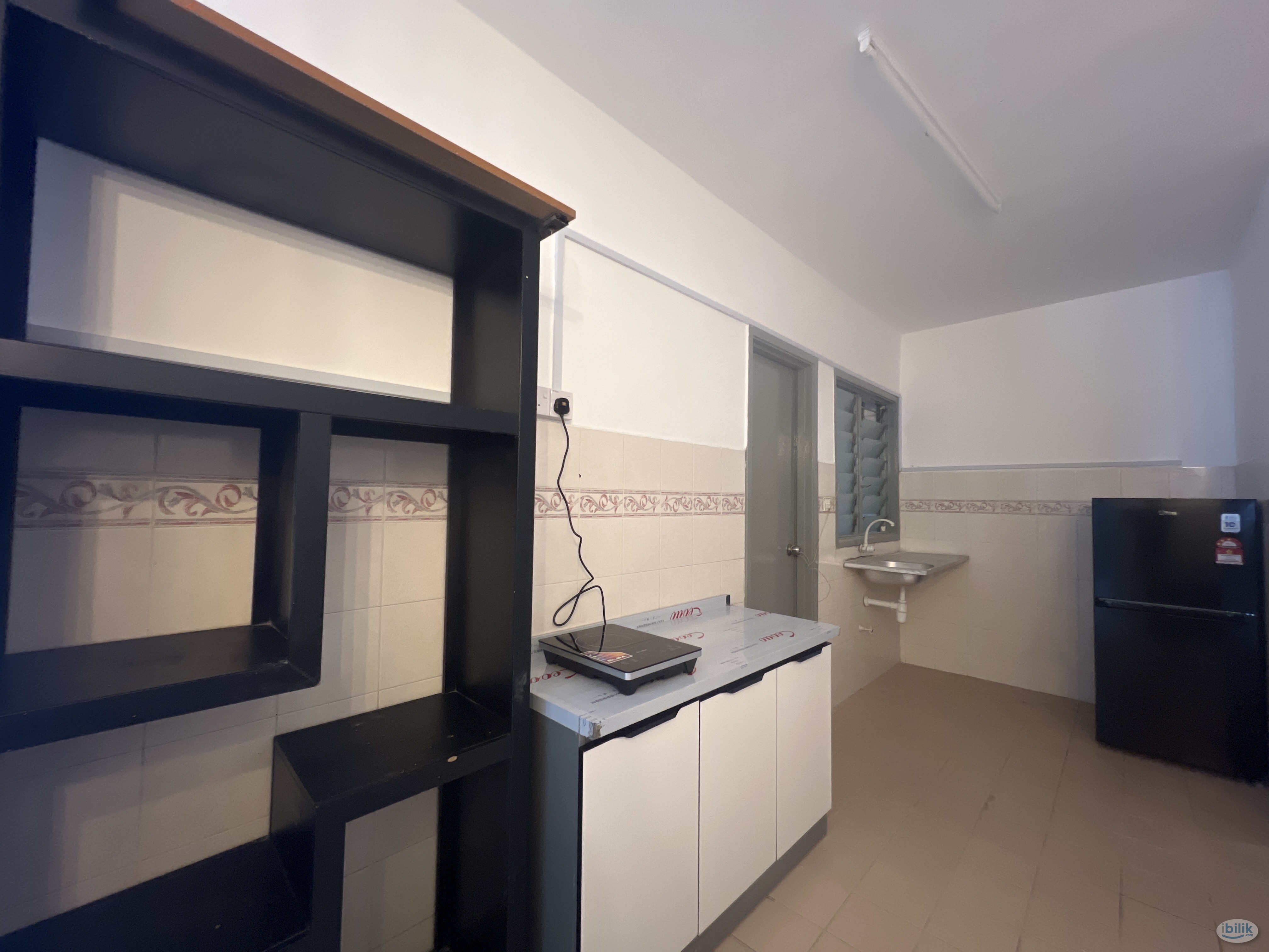 Image 4 of 🚶‍♀️Walking Distance to Bus Stop⭐ NEWLY RENOVATED 🔥Single Room at Flora Damansara, Damansara Perdana - Room rental in 