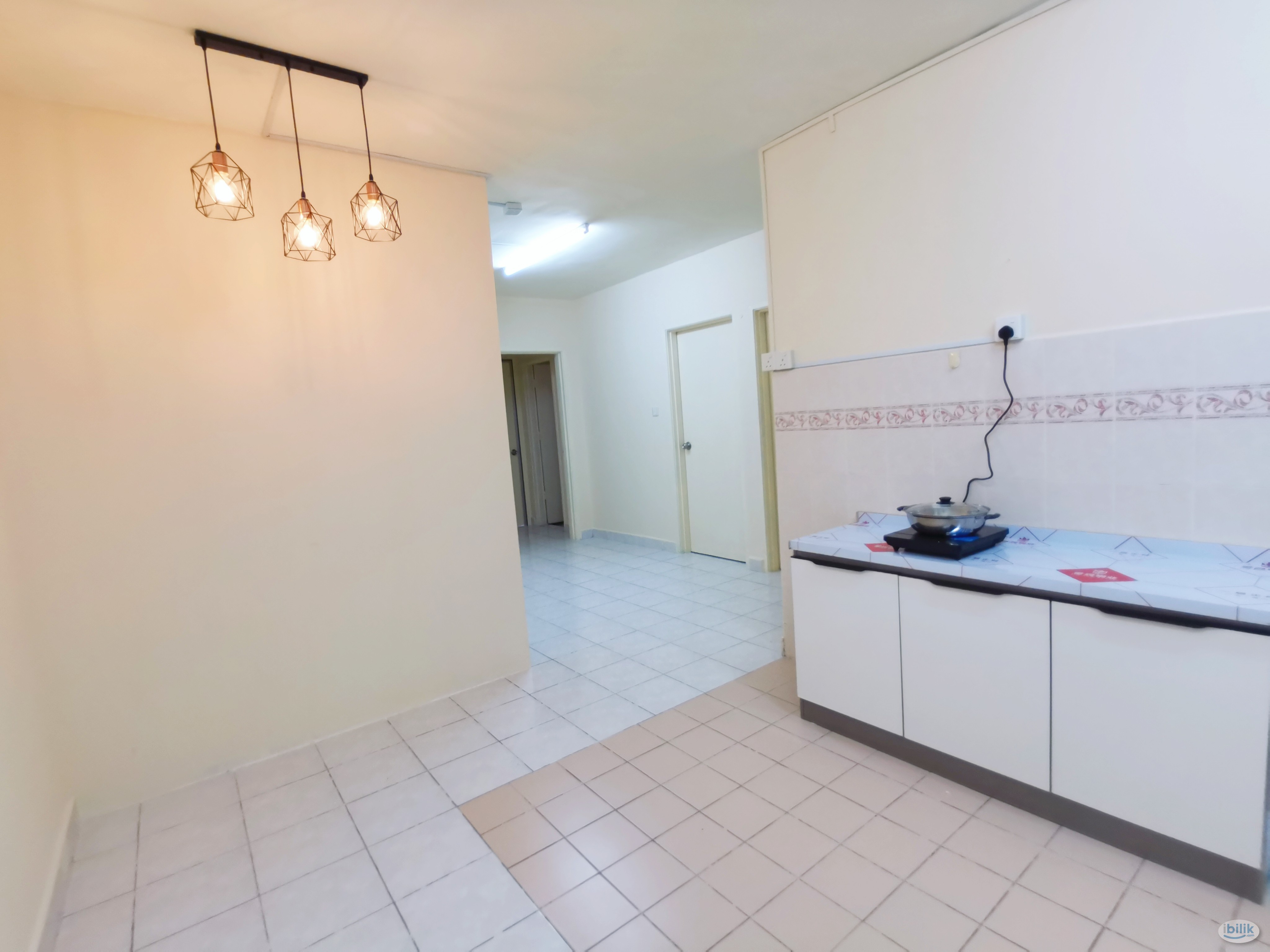 Image 2 of 🚶‍♀️Walking Distance to Bus Stop⭐ NEWLY RENOVATED 🔥Single Room at Flora Damansara, Damansara Perdana - Room rental in 