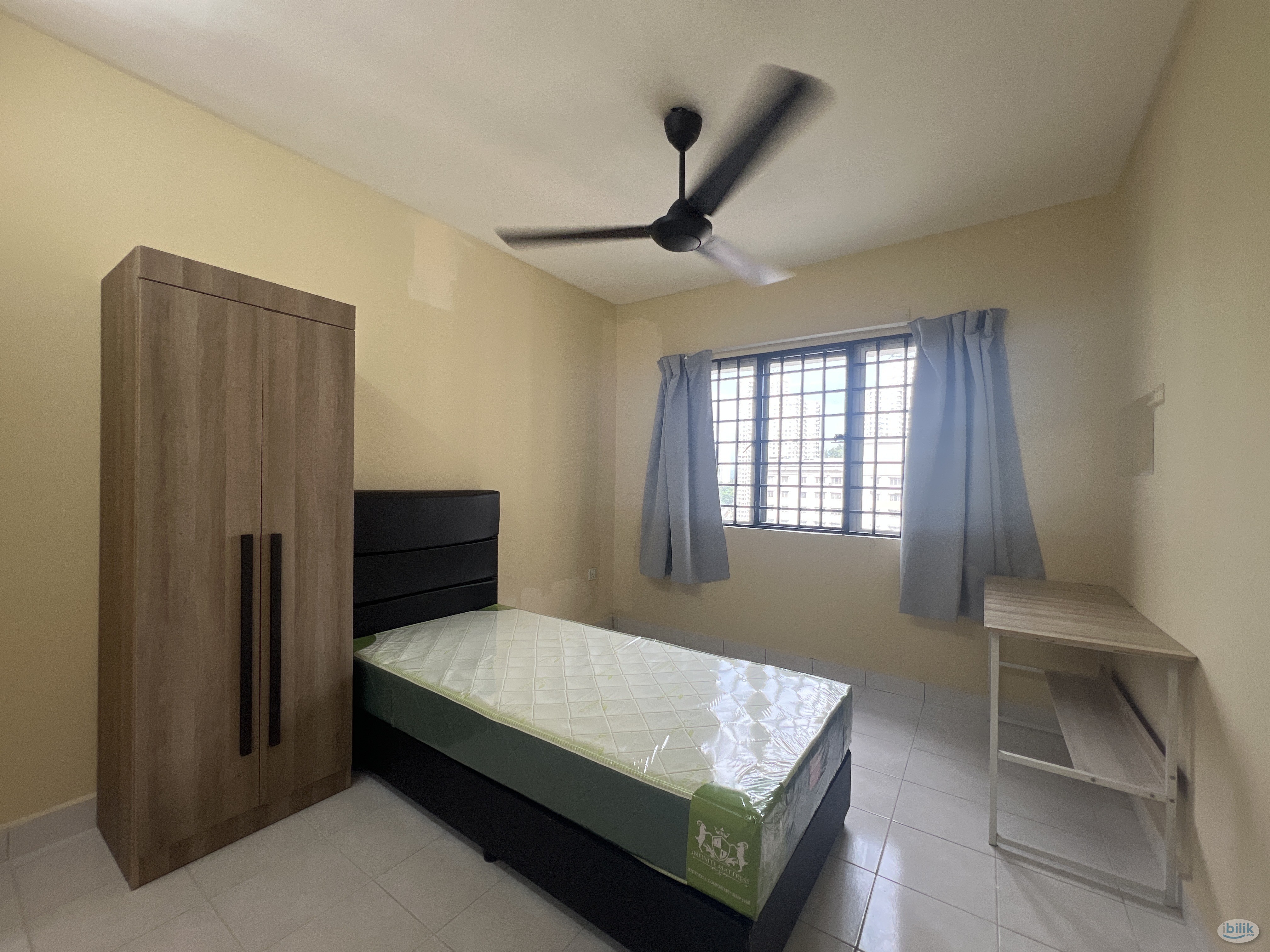 Image 1 of 🚶‍♀️Walking Distance to Bus Stop⭐ NEWLY RENOVATED 🔥Single Room at Flora Damansara, Damansara Perdana - Room rental in 