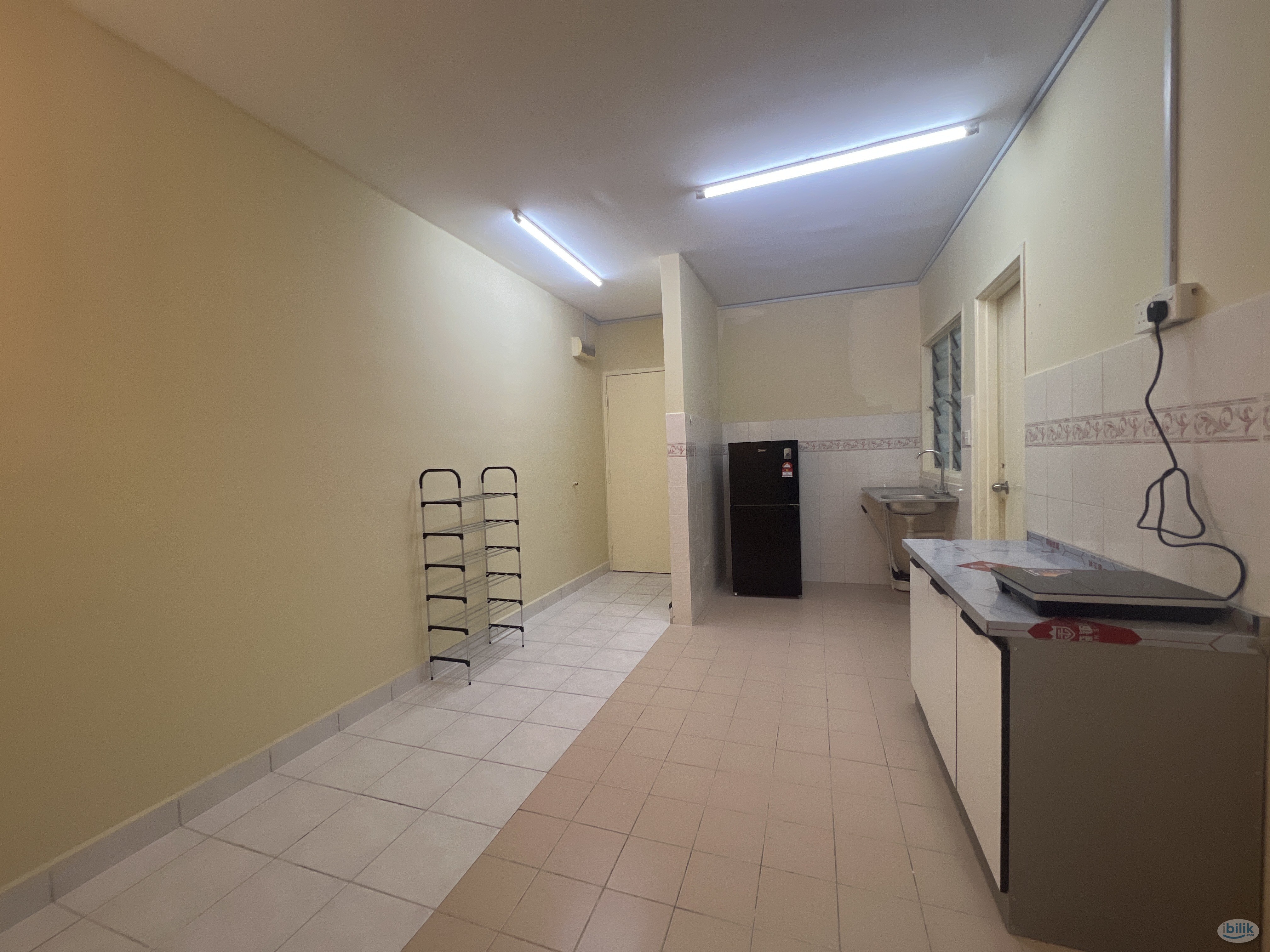 Image 4 of 🚶‍♀️Walking Distance to Bus Stop⭐ NEWLY RENOVATED 🔥Single Room at Flora Damansara, Damansara Perdana - Room rental in 
