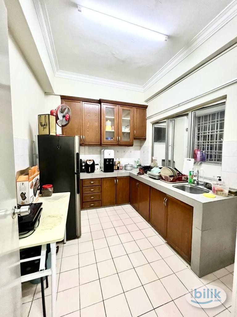 Image 3 of 🚶‍♀️Walking Distance to BRT Fully Furnished Master Room at Ridzuan Condominium, Bandar Sunway ✨ - Room rental in 