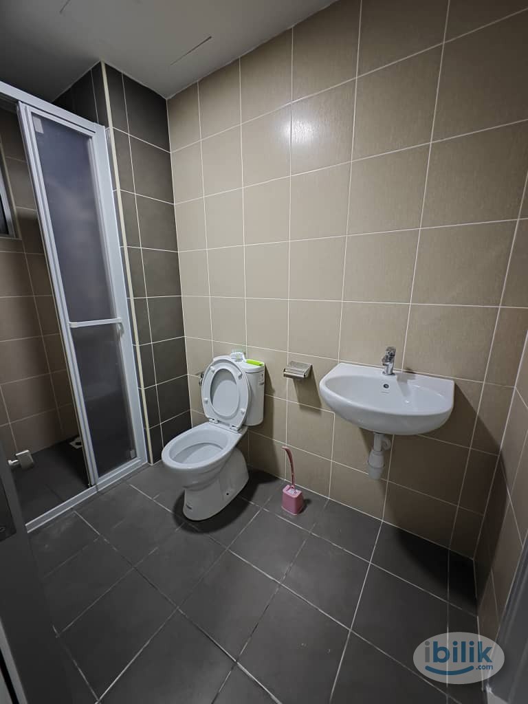 Image 3 of Master Room at Razak City Residences, Sungai Besi - Room rental in 