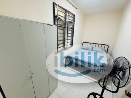Room Rental in Johor - Skudai Co-Living, Taman selesa jaya Apartment RM400