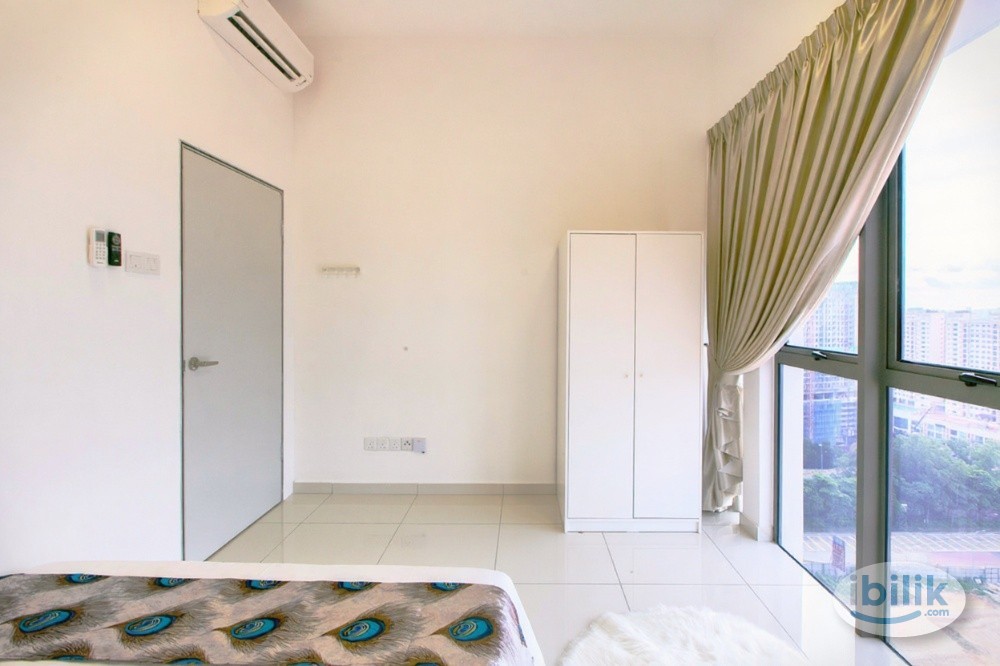 Image 2 of Middle Room @ The Annex Taman Connaught, Low Deposit - Room rental in 