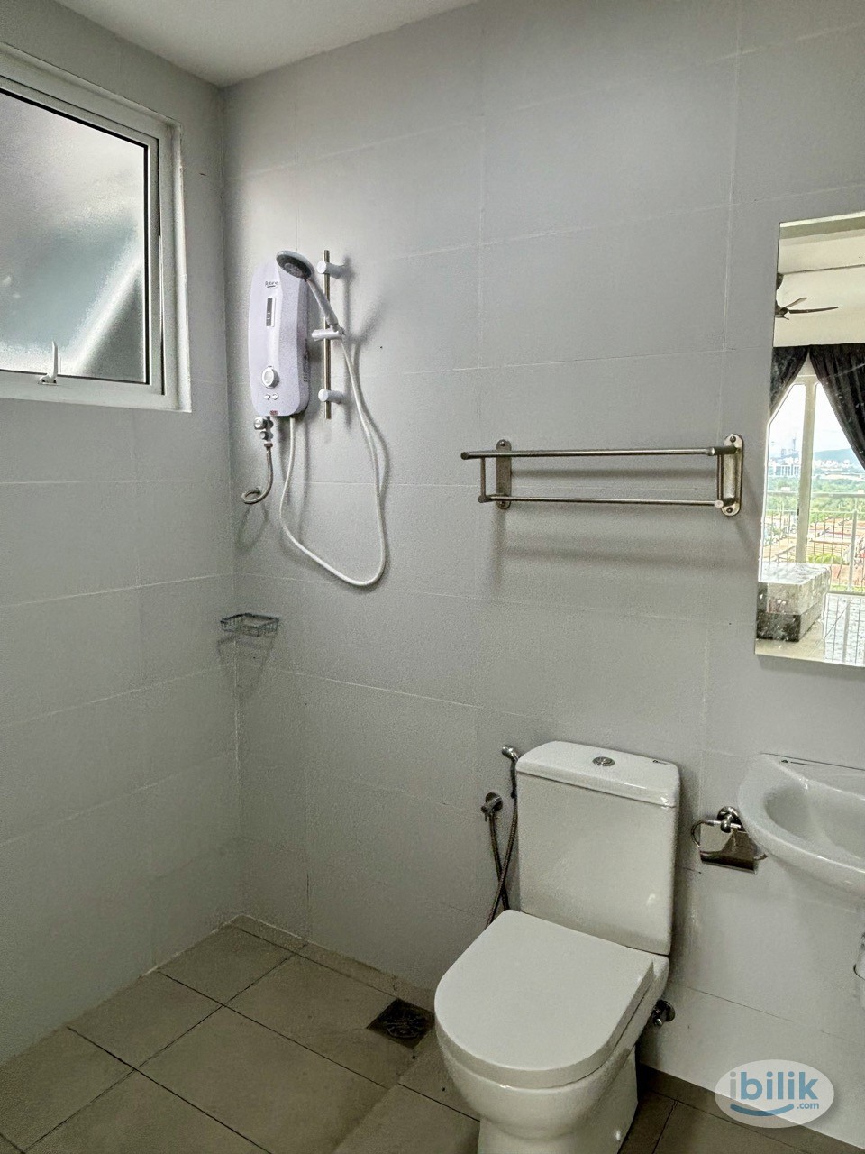 Image 3 of Room attached PRIVATE BATHROOM‼️NEAR HELP UNI✅Premium ⭐️ Master Room Fully Furnished @ NEW Aircond Wardrobe Table Chair Mattress - Room rental in 